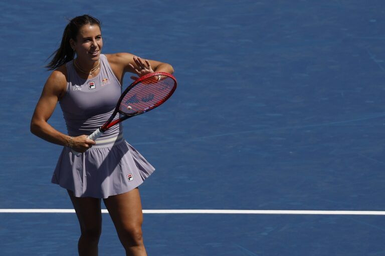 Emma Navarro (USA) waves to the crowd after her match against Caty McNally (USA) (not pictured) on day four of the 2025 US Open tennis tournament at Billie Jean King USTA National Tennis Center.