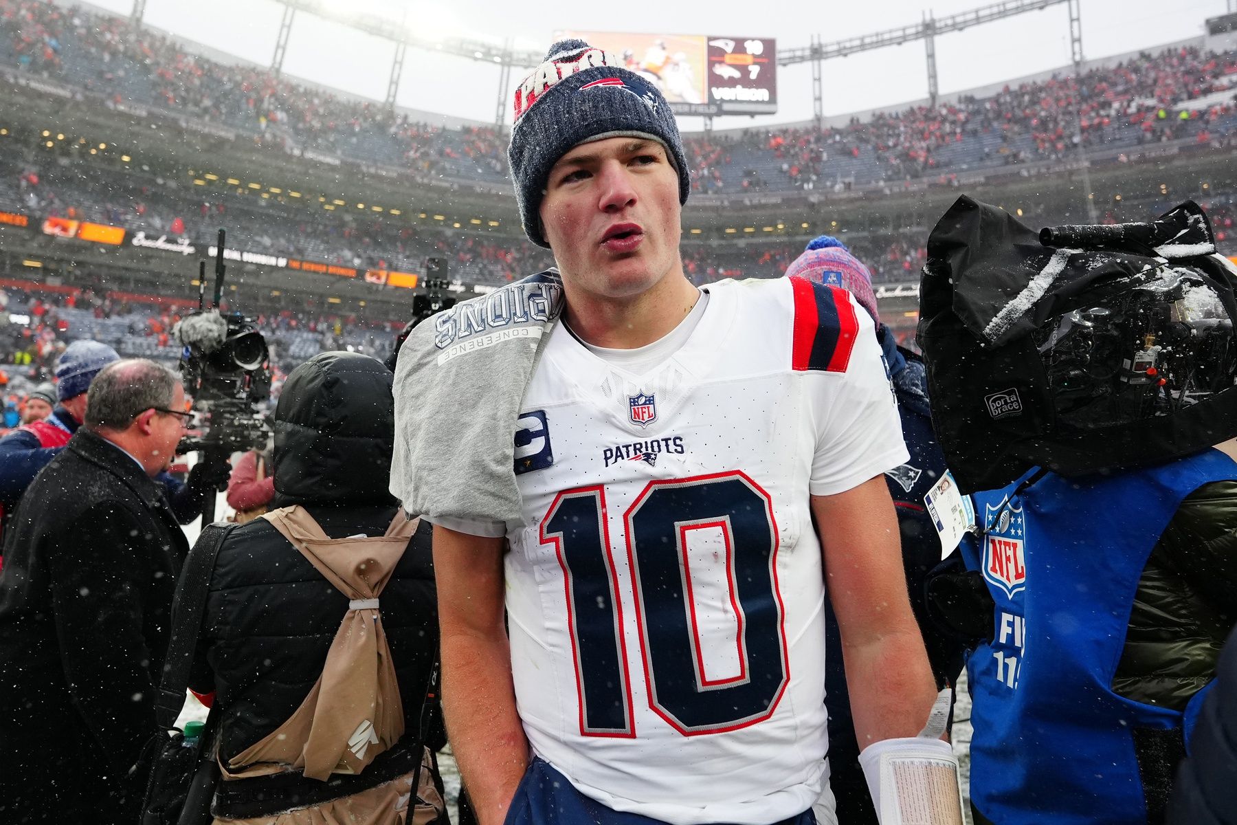 New England Patriots quarterback Drake Maye (10) reacts after defeating the Denver Broncos in the 2026 AFC Championship Game at Empower Field at Mile High.