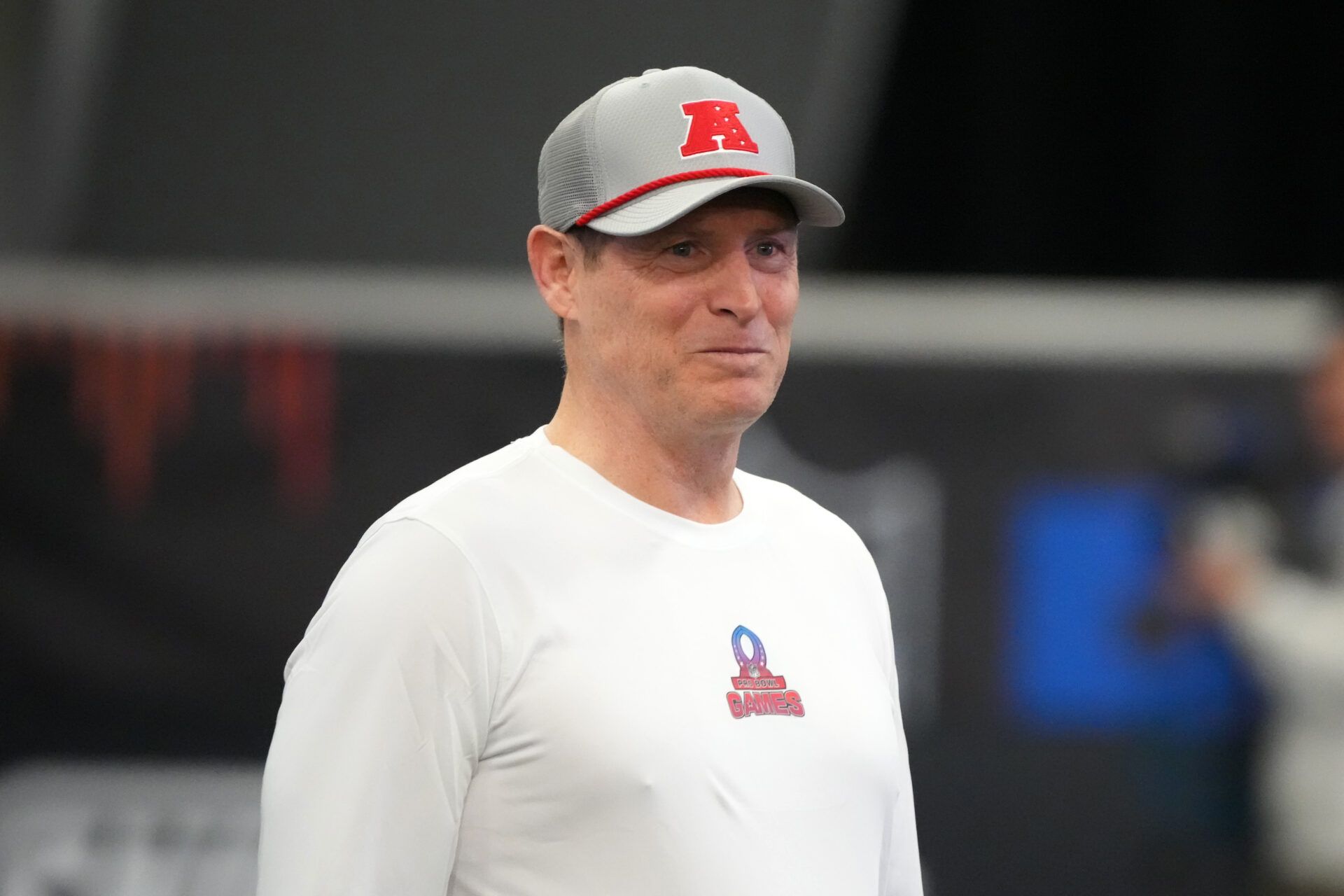 AFC coach Steve Young during practice at the Flag Fieldhouse Moscone Center South Building.