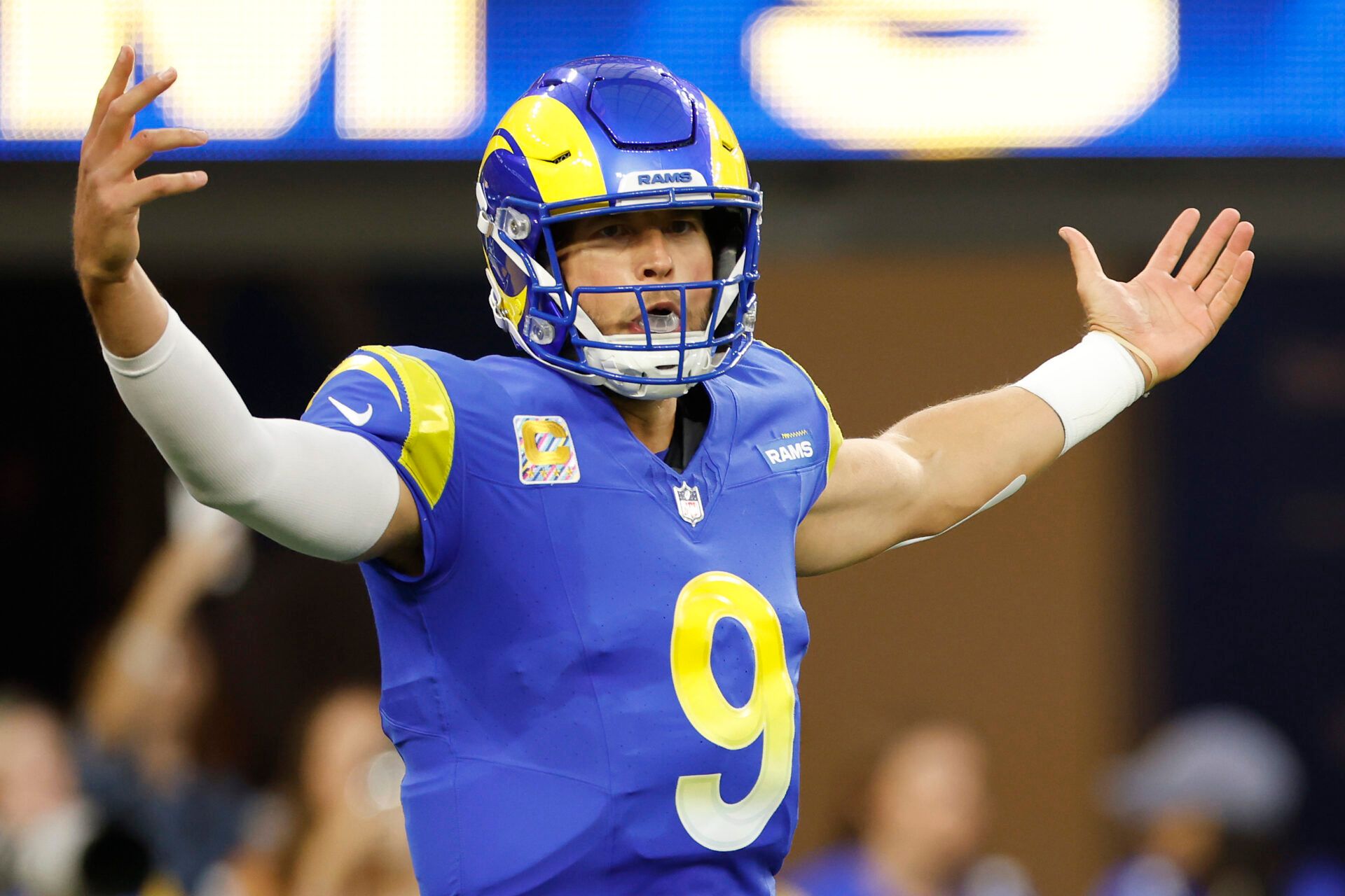 INGLEWOOD, CALIFORNIA - OCTOBER 02: Matthew Stafford #9 of the Los Angeles Rams reacts during the second quarter against the San Francisco 49ers at SoFi Stadium on October 02, 2025 in Inglewood, California. (Photo by Harry How/Getty Images)
