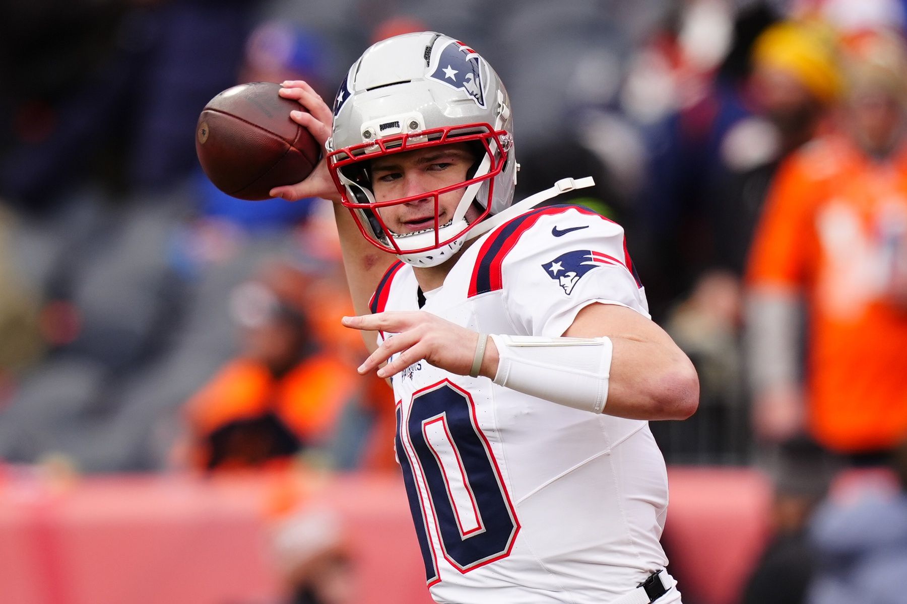New England Patriots quarterback Drake Maye (10) practices before the 2026 AFC Championship Game at Empower Field at Mile High.