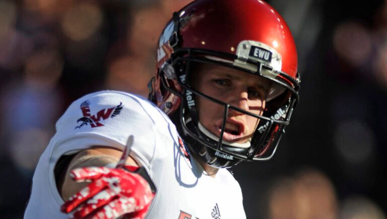 Eastern Washington Eagles wide receiver Cooper Kupp (10) lines up for a play against the Washington State Cougars during the first half at Martin Stadium.