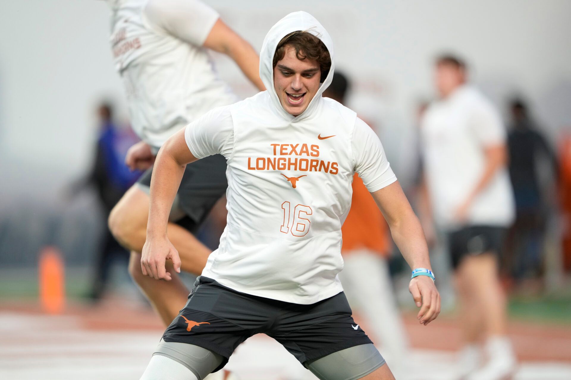 Texas Longhorns quarterback Arch Manning warms up before a game against the Texas A&M Aggies at Darrell K Royal-Texas Memorial Stadium.