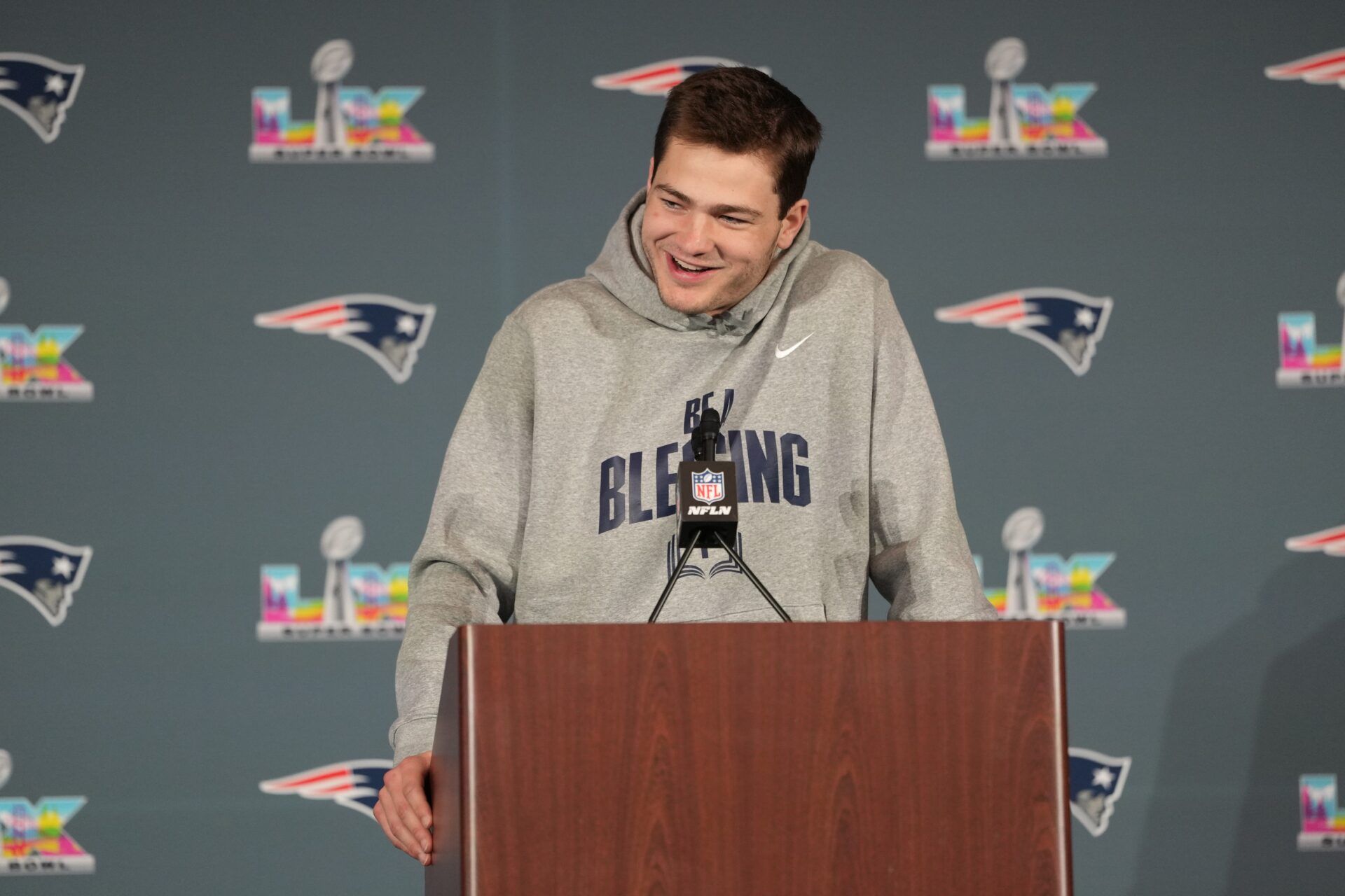 New England Patriots quarterback Drake Maye (10) talks to media members at the Santa Clara Marriott.