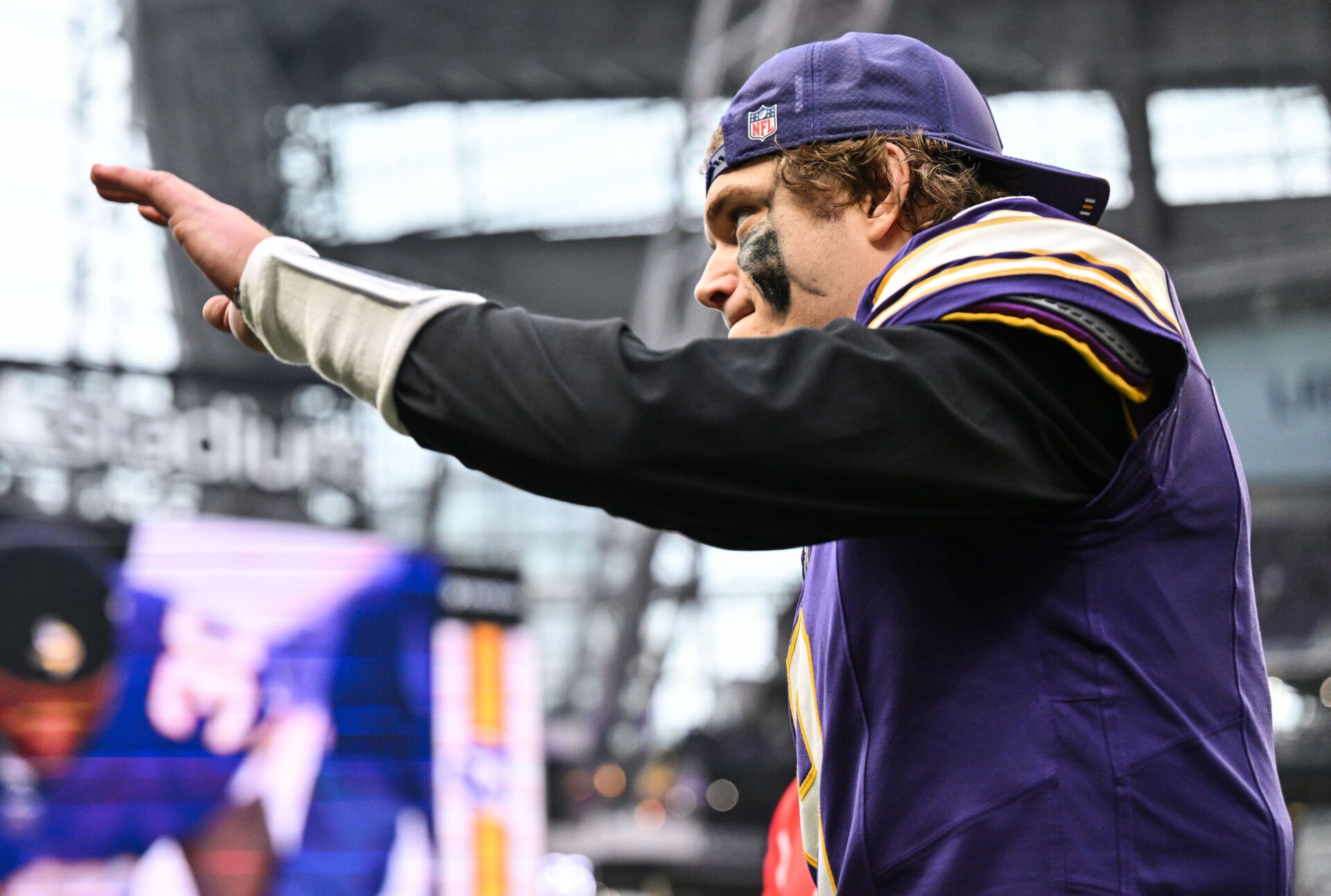 Minnesota Vikings quarterback J.J. McCarthy (9) walks off the field after the game against the Green Bay Packers at U.S. Bank Stadium.