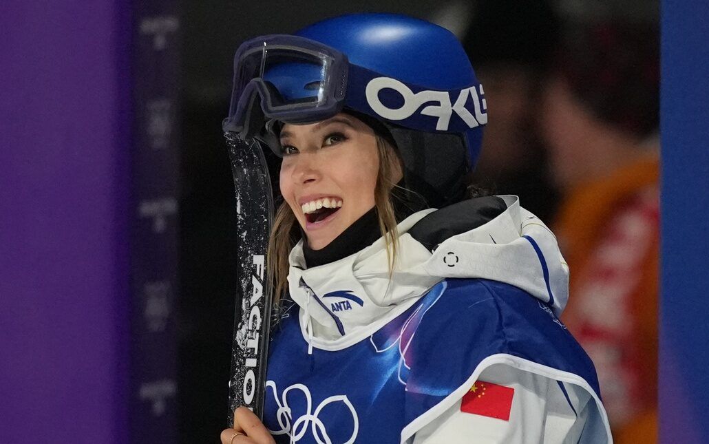 Ailing Eileen Gu of China reacts after her third jump in the women's freestyle skiing big air qualification during the Milano Cortina 2026 Olympic Winter Games at Livigno Snow Park.