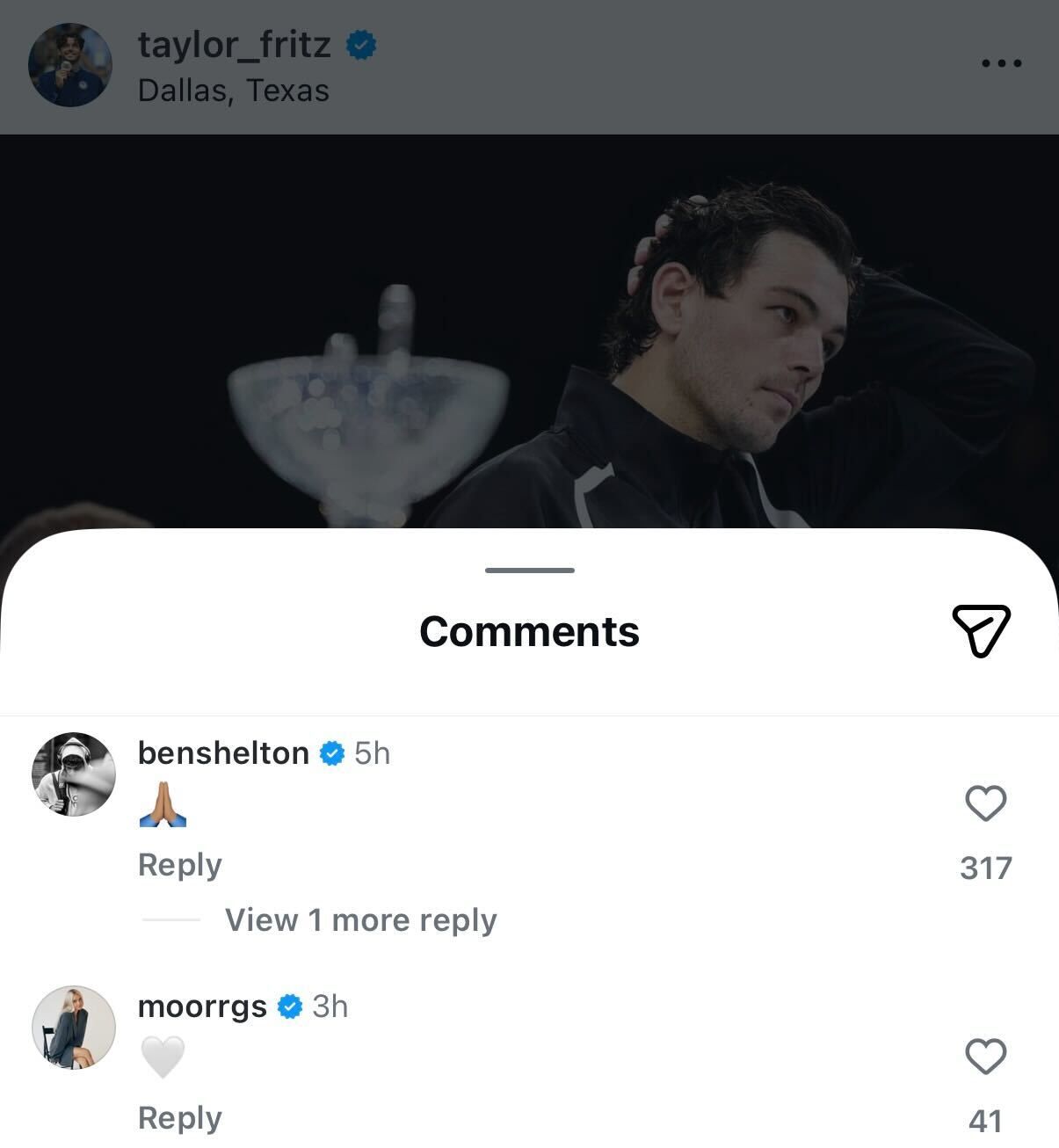 Screen grab of Taylor Fritz's girlfriend Morgan Riddle and Ben Shelton's reactions