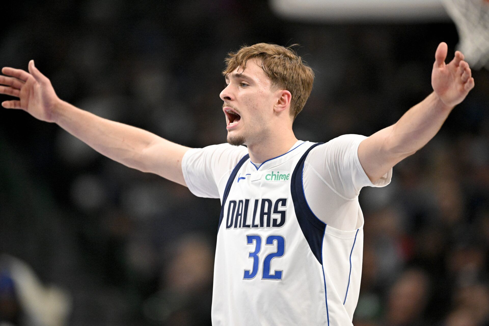 Dallas Mavericks forward Cooper Flagg (32) yells to his teammates during the first quarter against the San Antonio Spurs at the American Airlines Center.