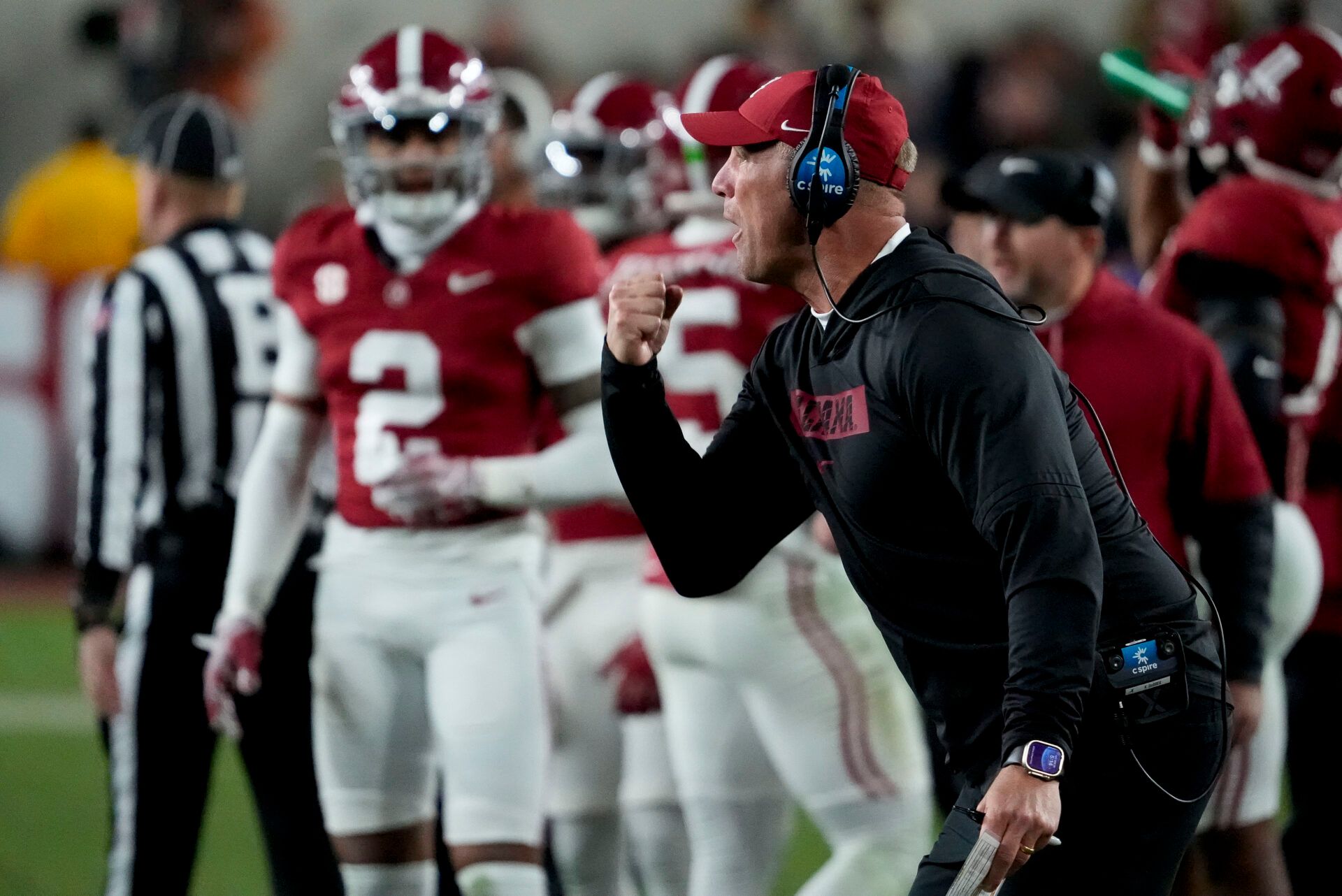 DeBoer’s Alabama QB Battle: Analyst Questions Playoff Potential Amid Uncertainty