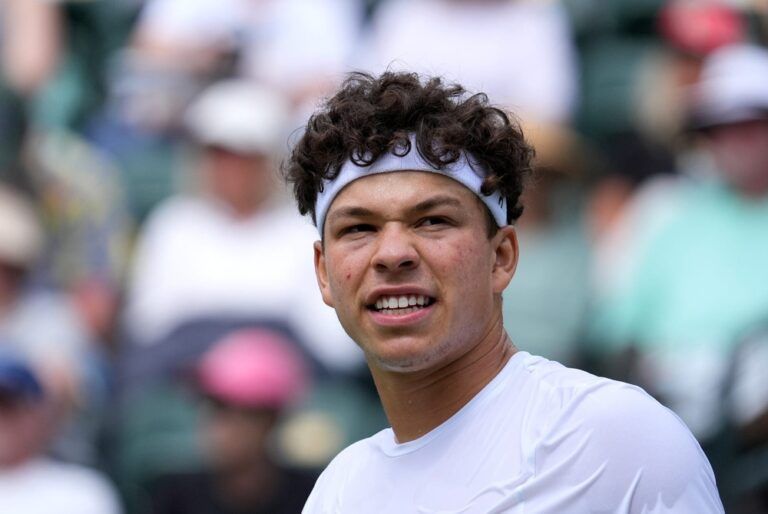 Ben Shelton looks to his team during his fourth-round match against Brandon Nakashima on Stadium 2 at the BNP Paribas Open in Indian Wells, Calif., on Wed., March 12, 2025.