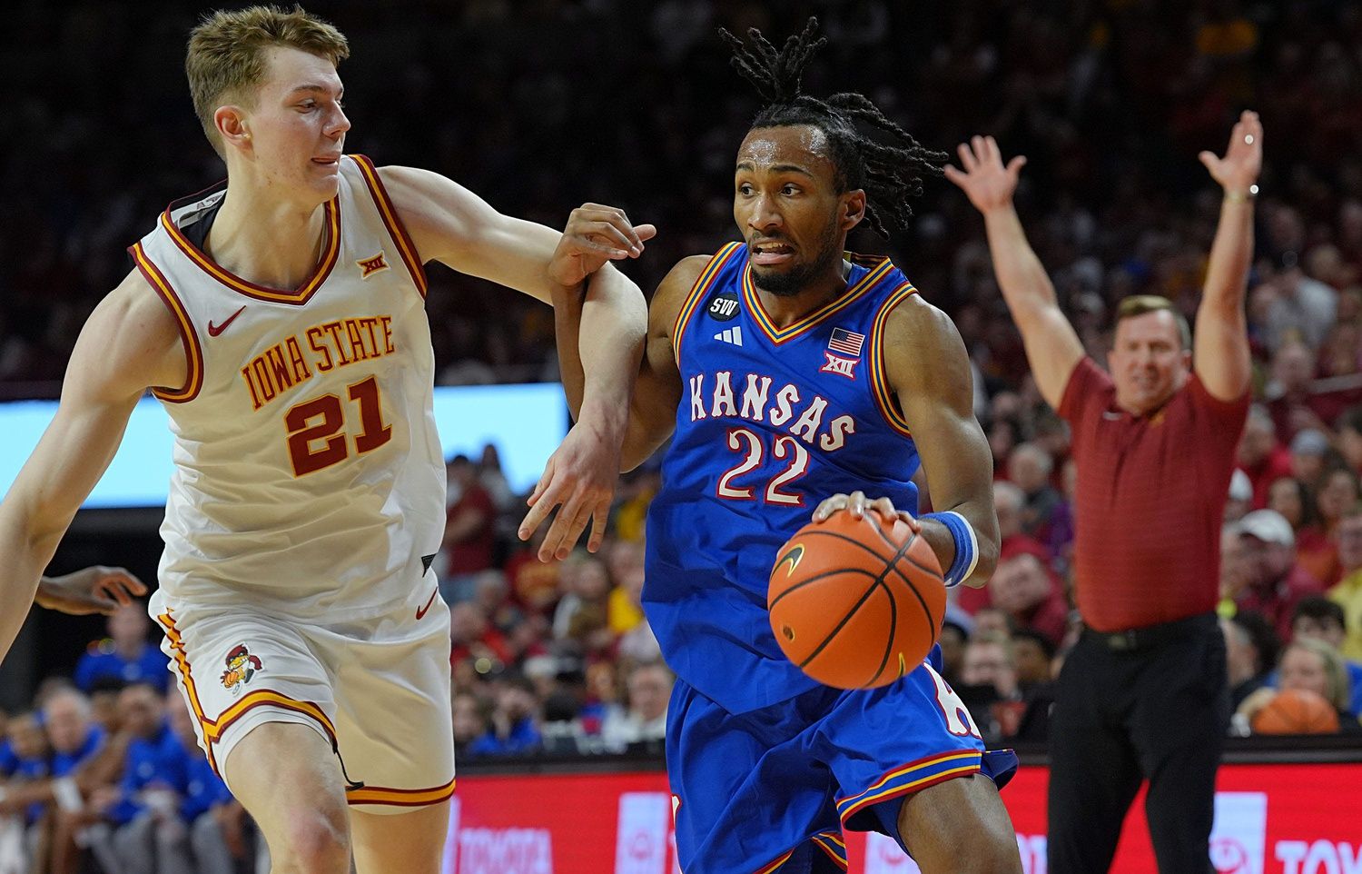 Kansas Guard Darryn Peterson’s Status vs. Houston: Will Cramping Issues Keep Him Sideline?