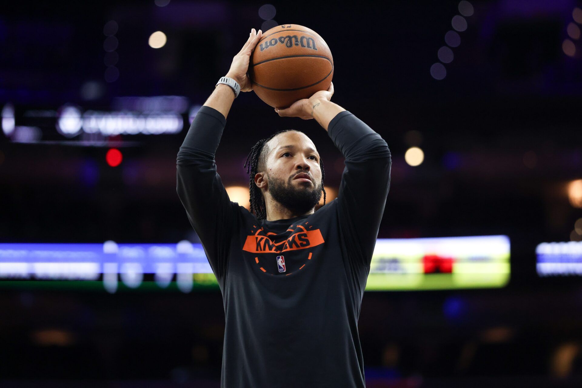 New York Knicks guard Jalen Brunson warms up before action against the Philadelphia 76ers at Xfinity Mobile Arena.
