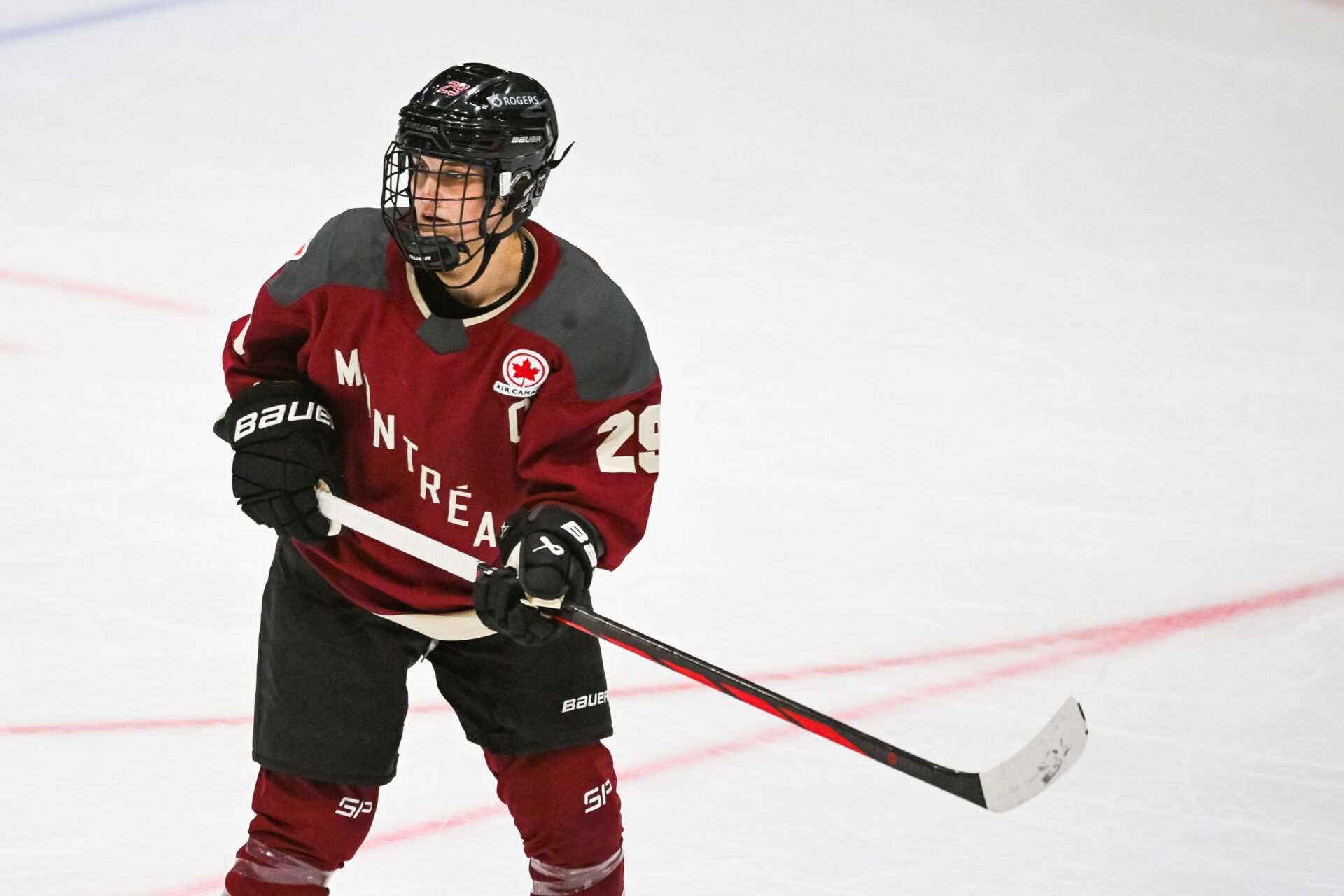 Marie-Philip Poulin’s Heartfelt Olympic Farewell: A Tribute to Canada After Overtime Heartbreak
