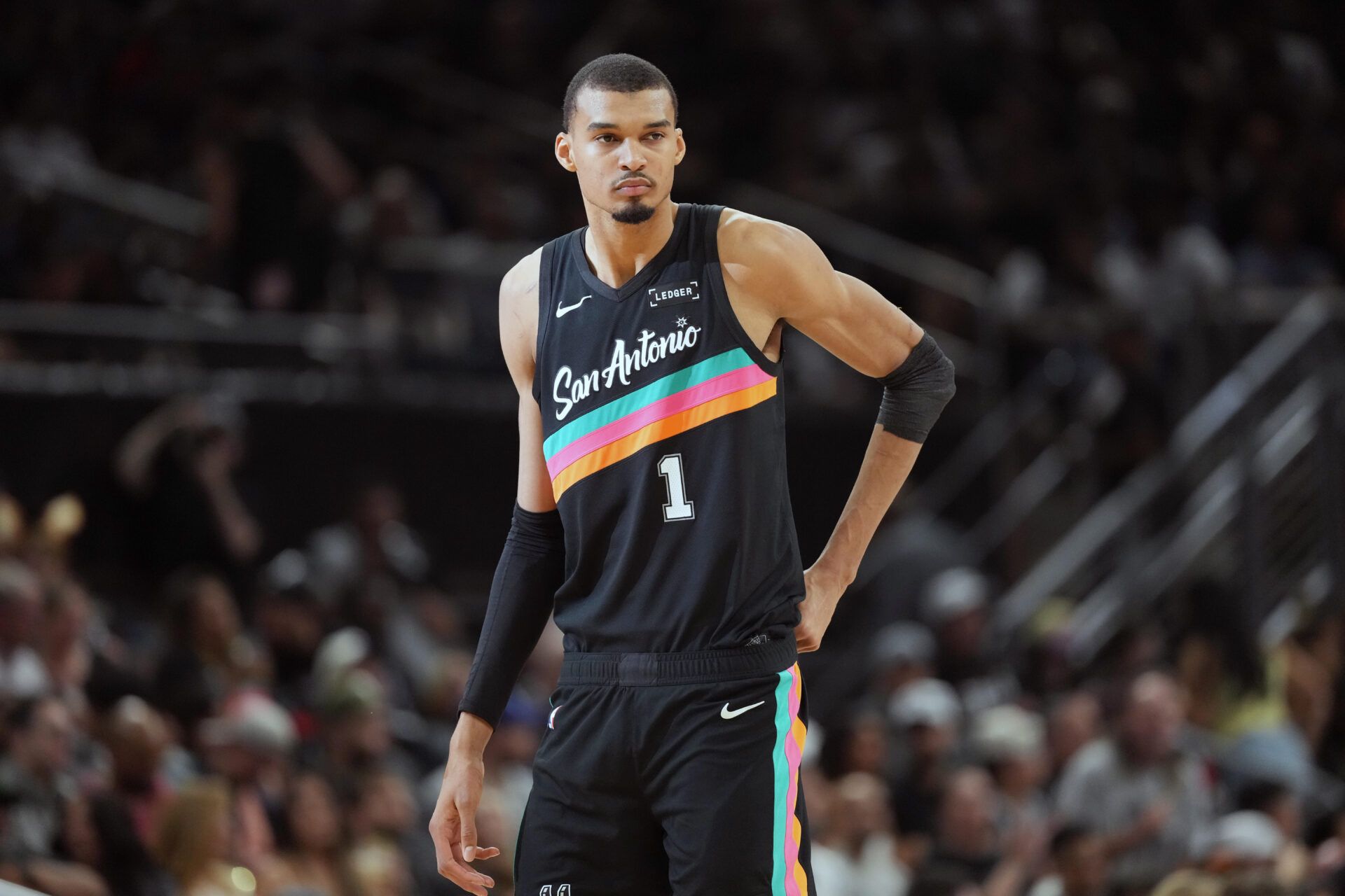 San Antonio Spurs forward Victor Wembanyama (1) during the second half against the Phoenix Suns at Moody Center.