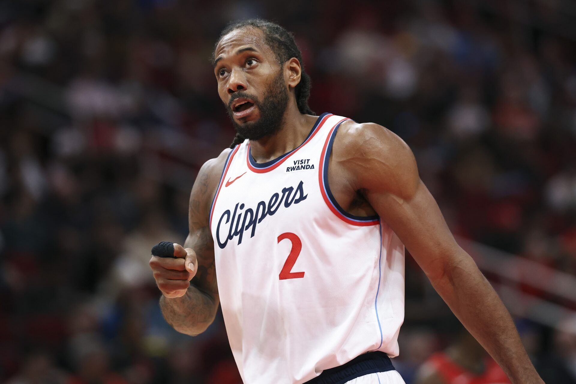 Kawhi Leonard Sidelined: NBA World Reacts to Clippers Star’s Absence vs. Timberwolves