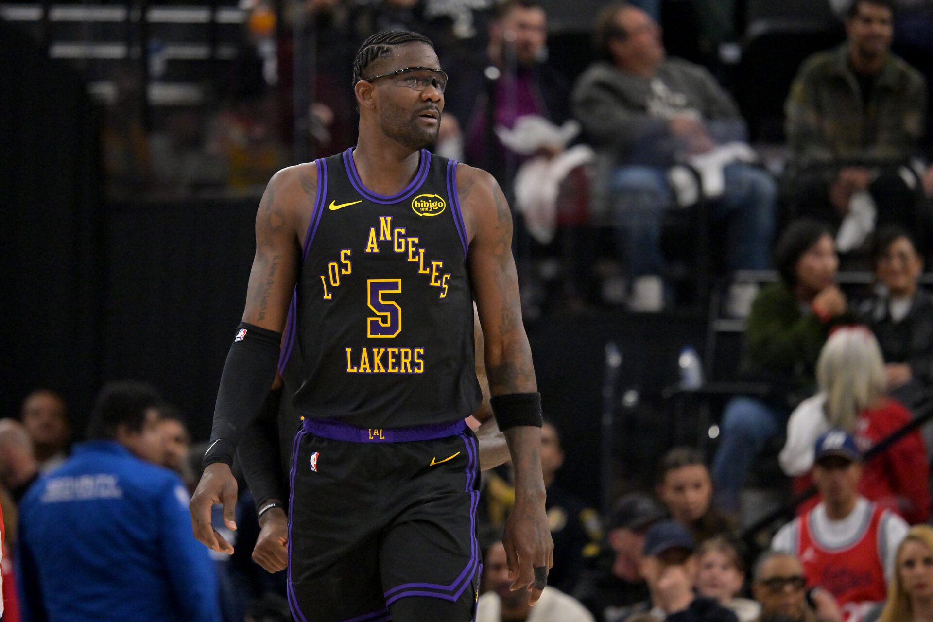 Los Angeles Lakers center Deandre Ayton (5) wears protective glasses in the game against the Los Angeles Clippers at Intuit Dome.