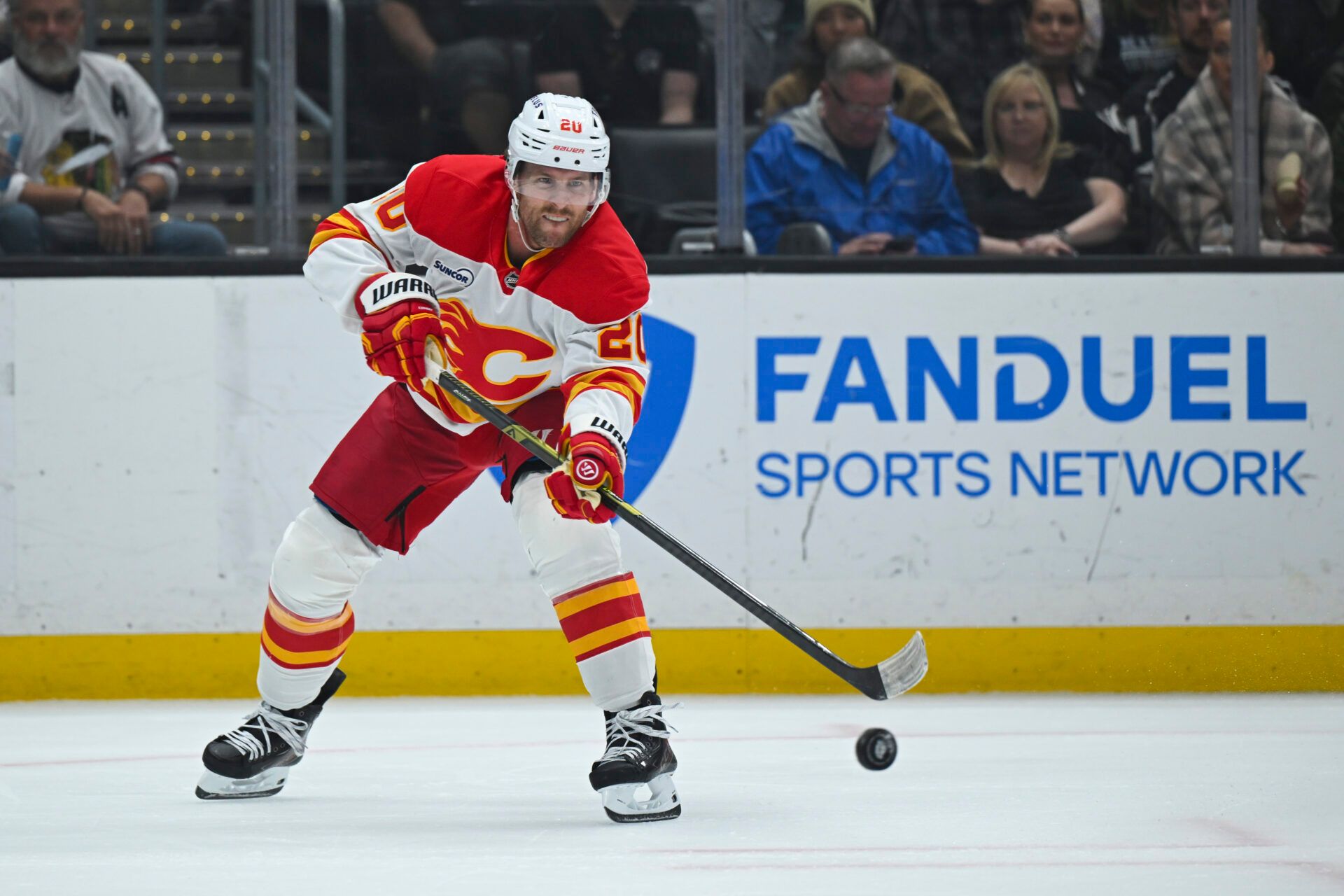 Calgary Flames left wing Blake Coleman (20) advances the puck across the ice during the first period against the Los Angeles Kings at Crypto.com Arena.