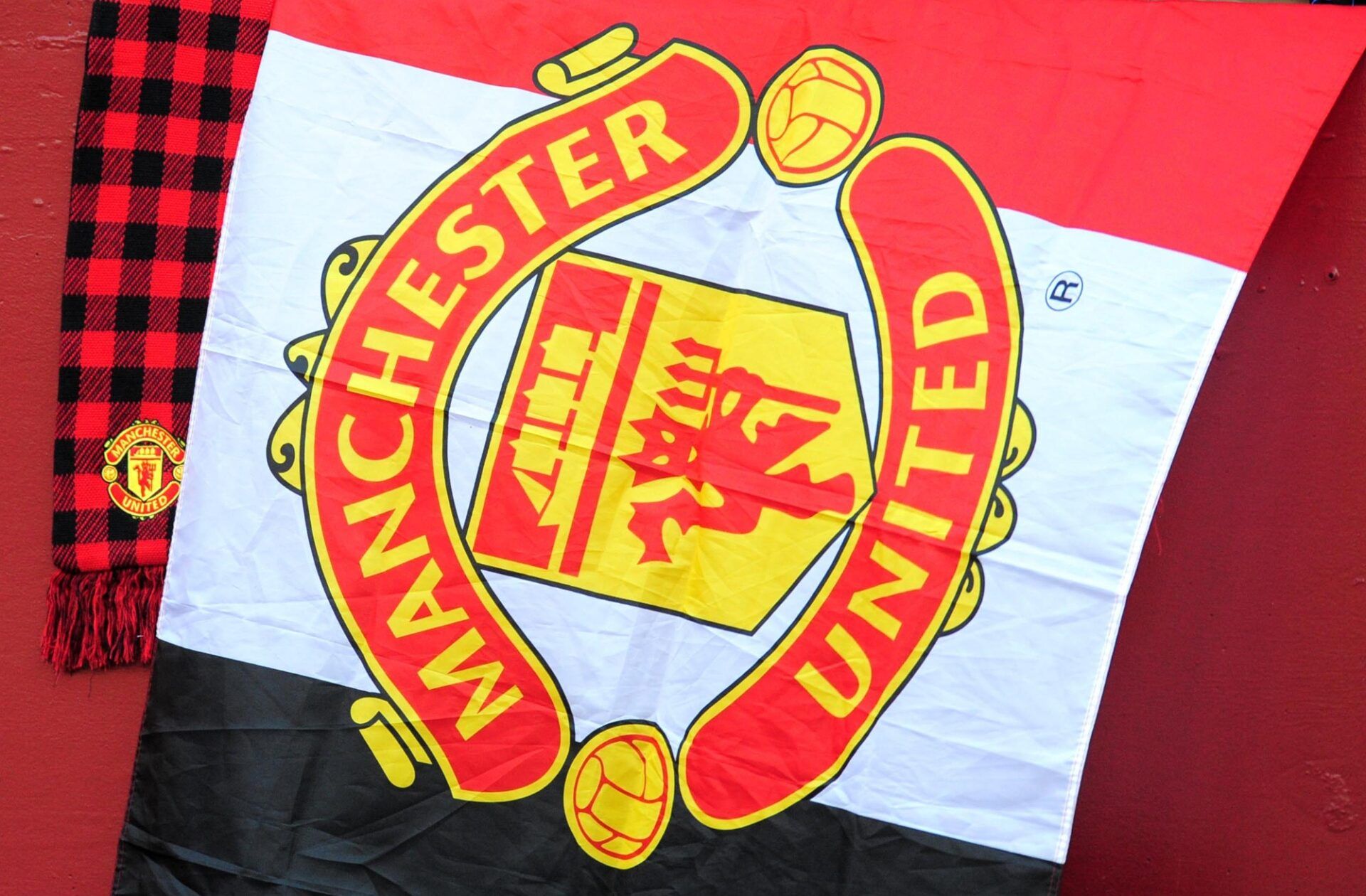 Paul Scholes Criticized for ‘Wild’ Comments on Manchester United Boss Michael Carrick