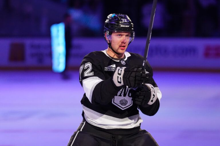 LA Kings left wing Artemi Panarin (72) at Crypto.com Arena.