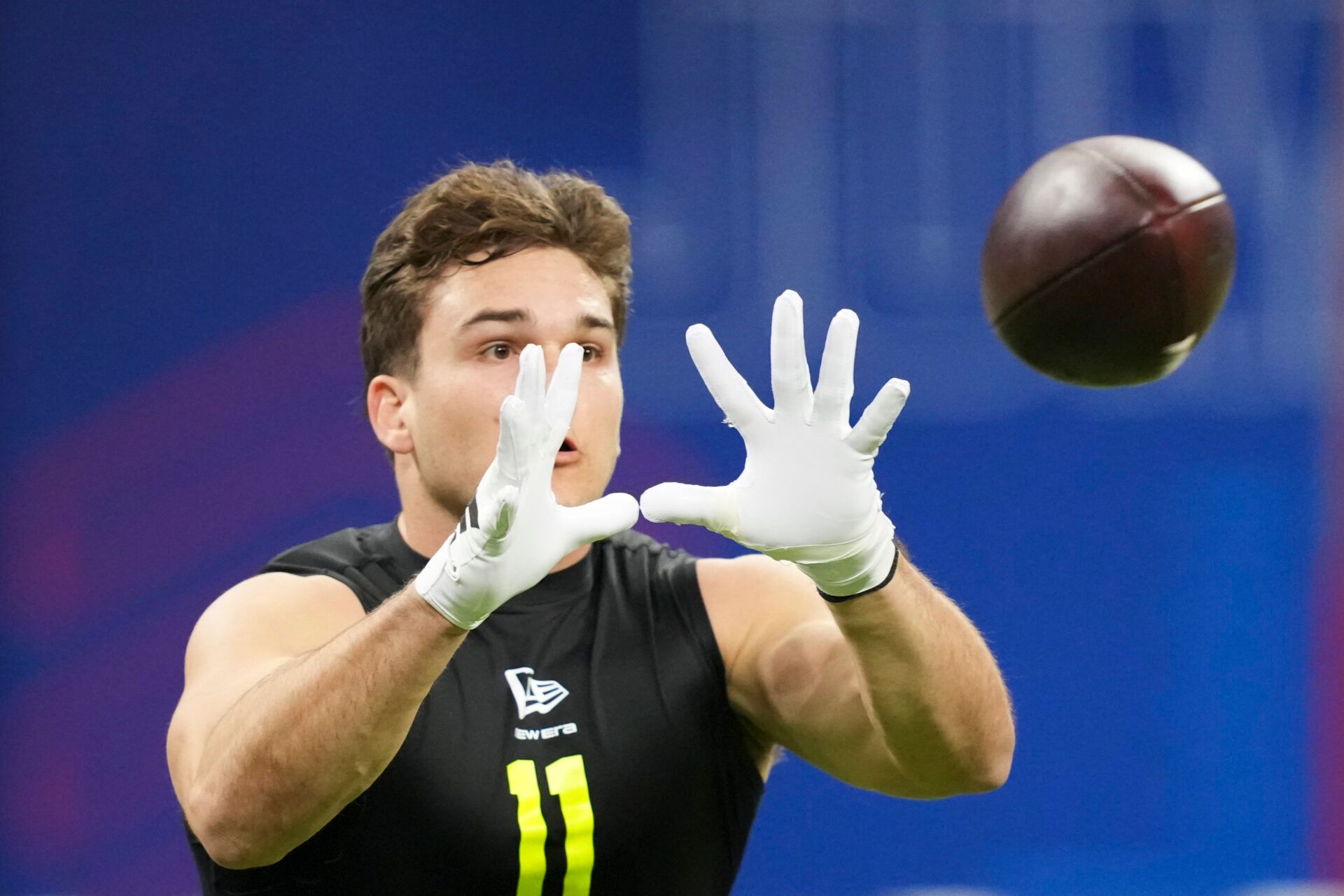 Oklahoma linebacker Owen Heinecke (LB11) during the NFL Scouting Combine at Lucas Oil Stadium.