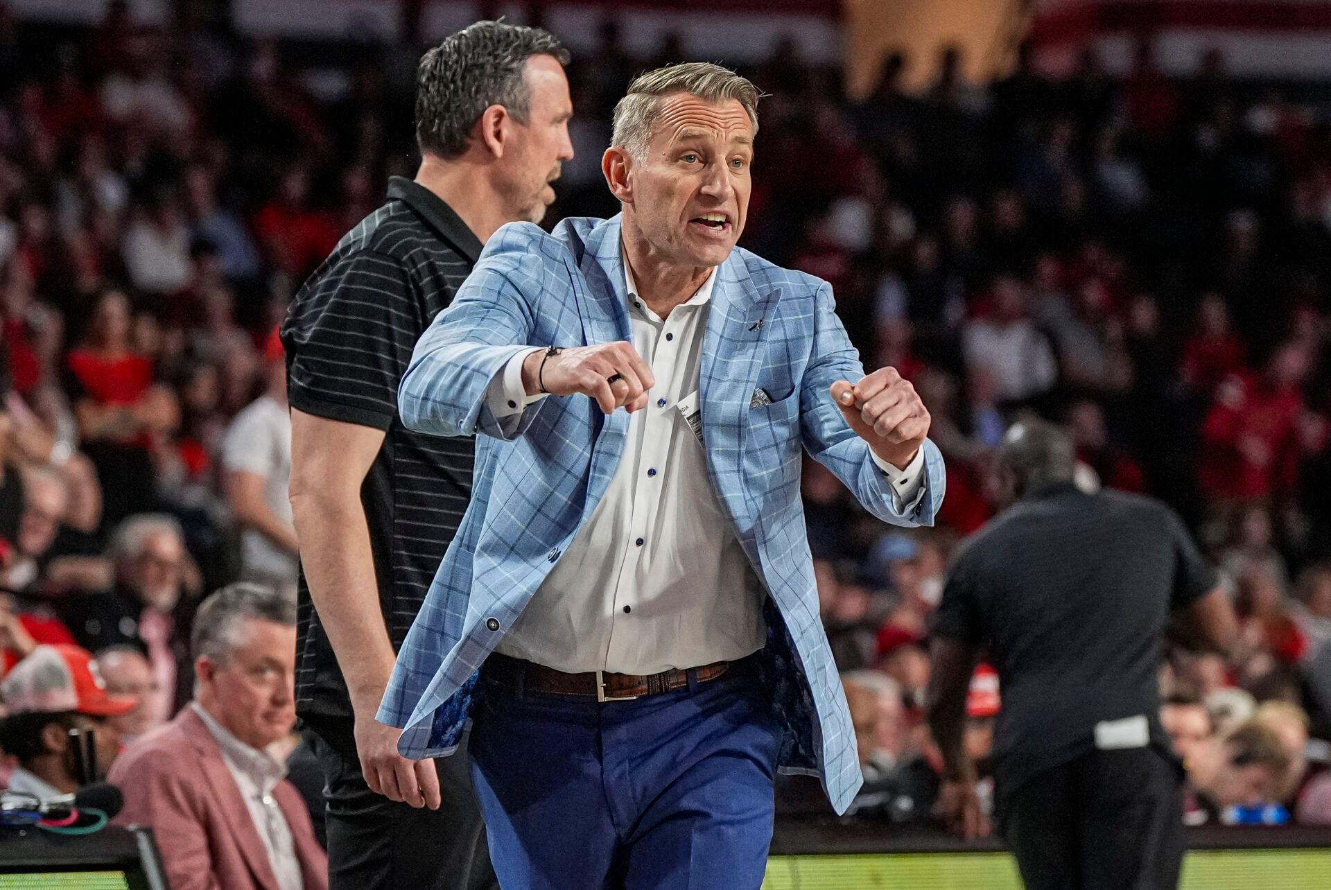 Alabama Crimson Tide head coach Nate Oats reacts during the game against the Georgia Bulldogs at Stegeman Coliseum.
