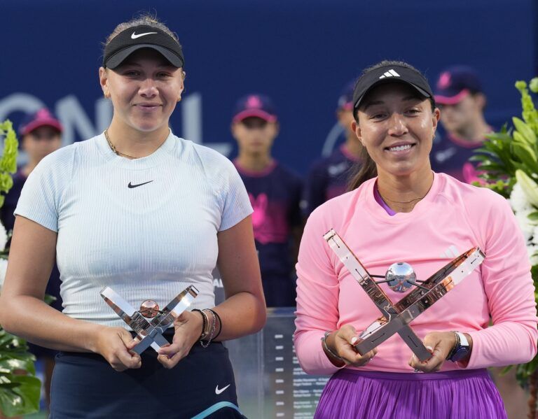 Amanda Anisimova (USA, left) and Jessica Pegula (USA, right) pose with their trophies after the women's final at Sobeys Stadium.
