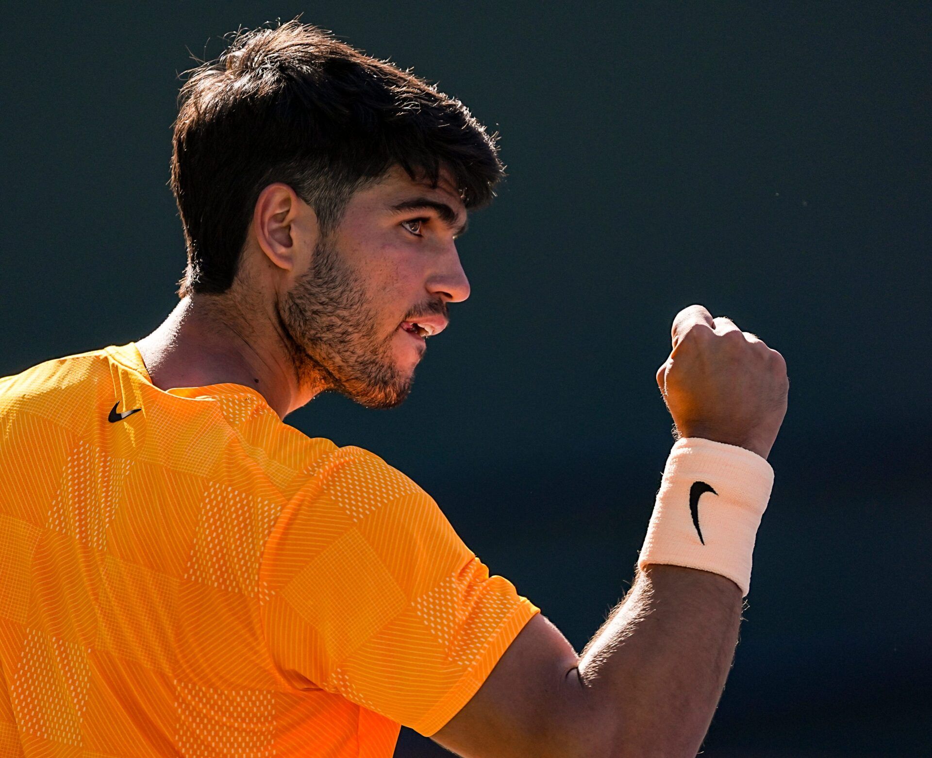 Alcaraz Powers Through to Face Norrie in Indian Wells Quarterfinal Clash