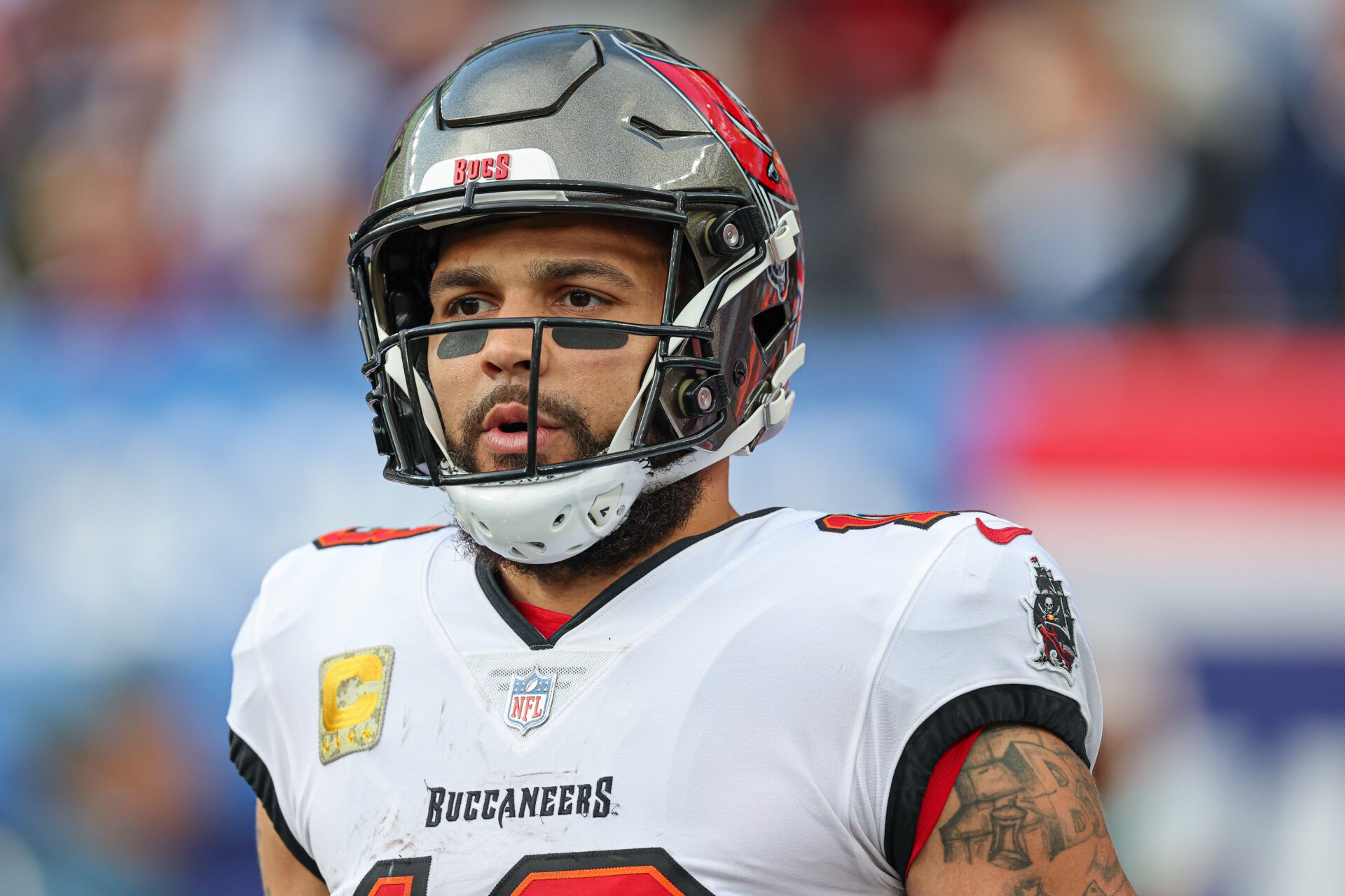 Tampa Bay Buccaneers wide receiver Mike Evans (13) looks back after call during the second half against the New York Giants at MetLife Stadium.