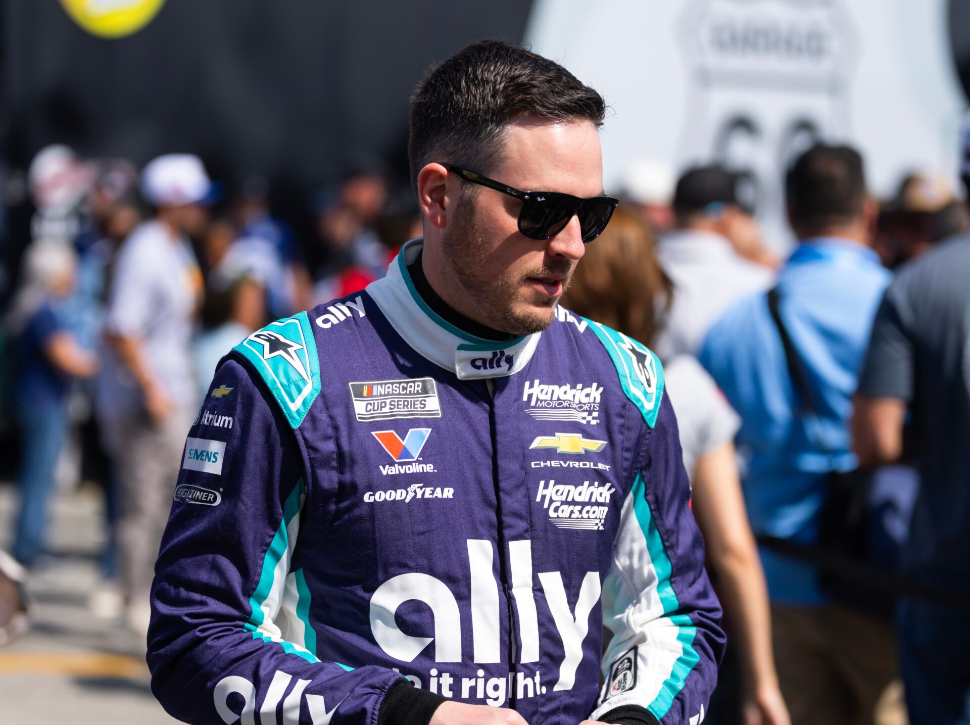 Hendrick Motorsports Faces Uncertainty as Alex Bowman Battles Persistent Vertigo