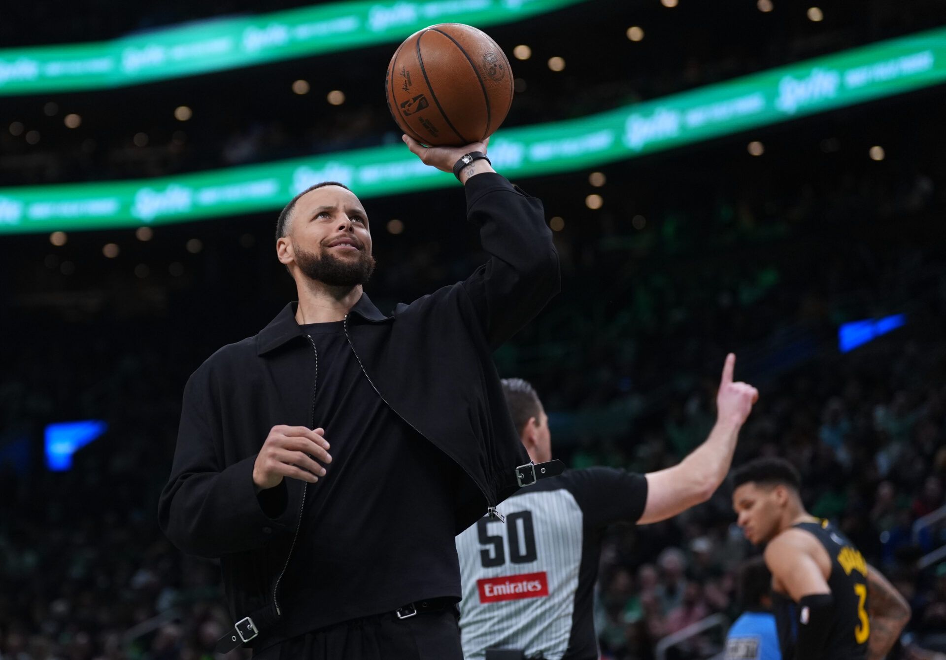 Curry’s Return Imminent? Warriors Receive Positive Update on Star Guard’s Knee Injury