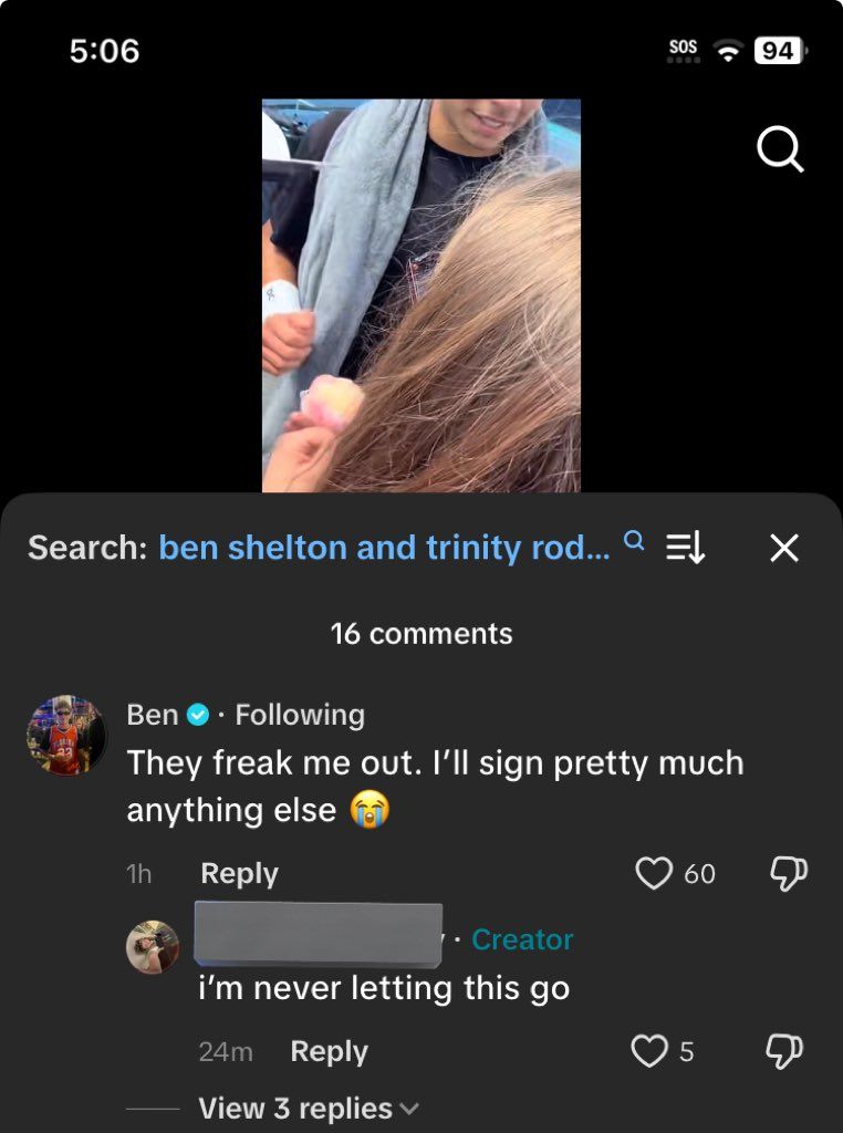 A playful banter between the fan and Shelton