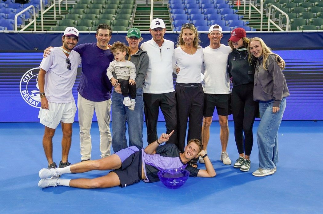 Sebastian Korda with his family after winning the Delray Beach Open (Image via Jeff Romance / USA TODAY NETWORK via Imagn Images)