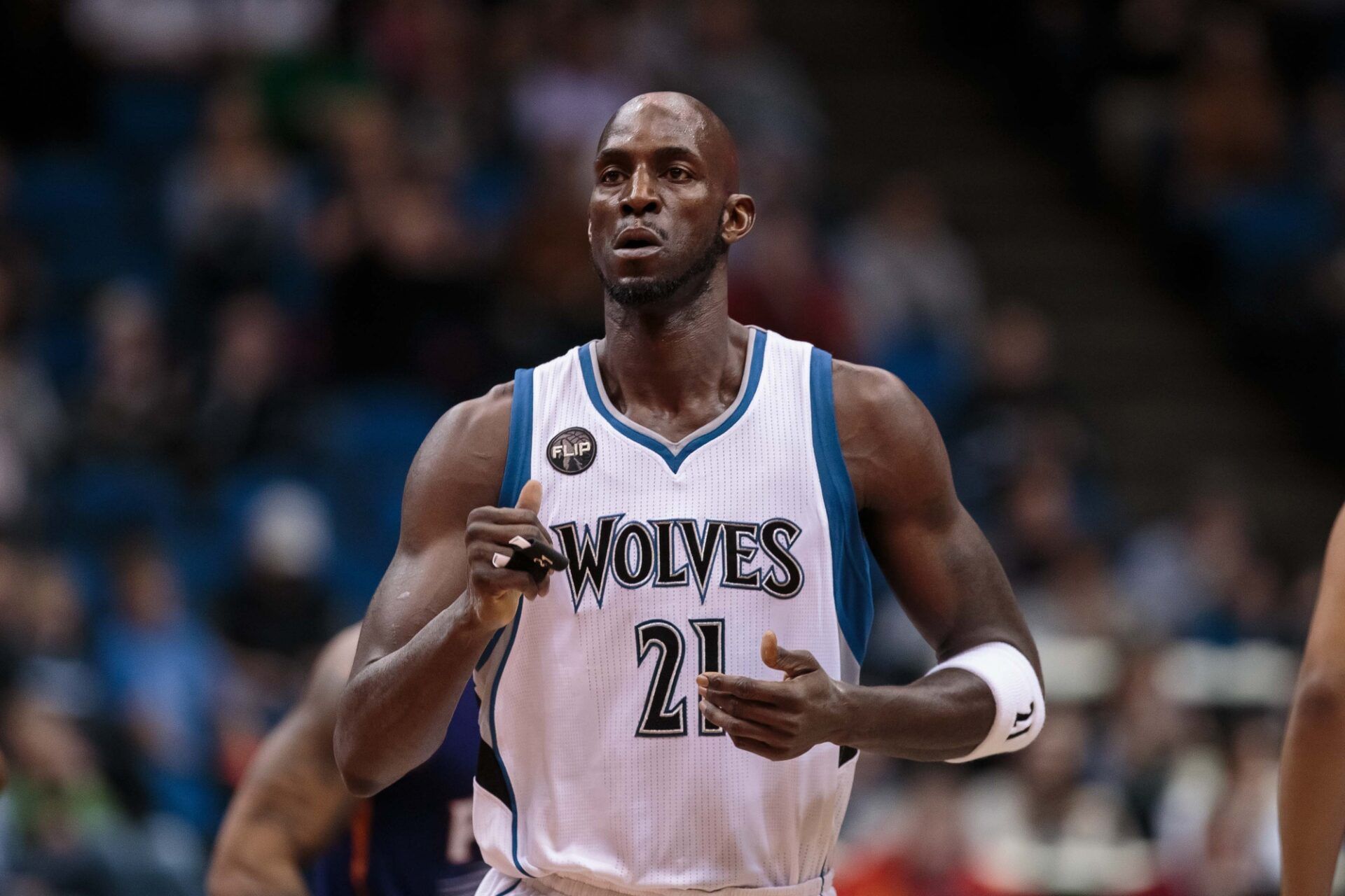 Minnesota Timberwolves forward Kevin Garnett (21) before the game against the Phoenix Suns at Target Center.