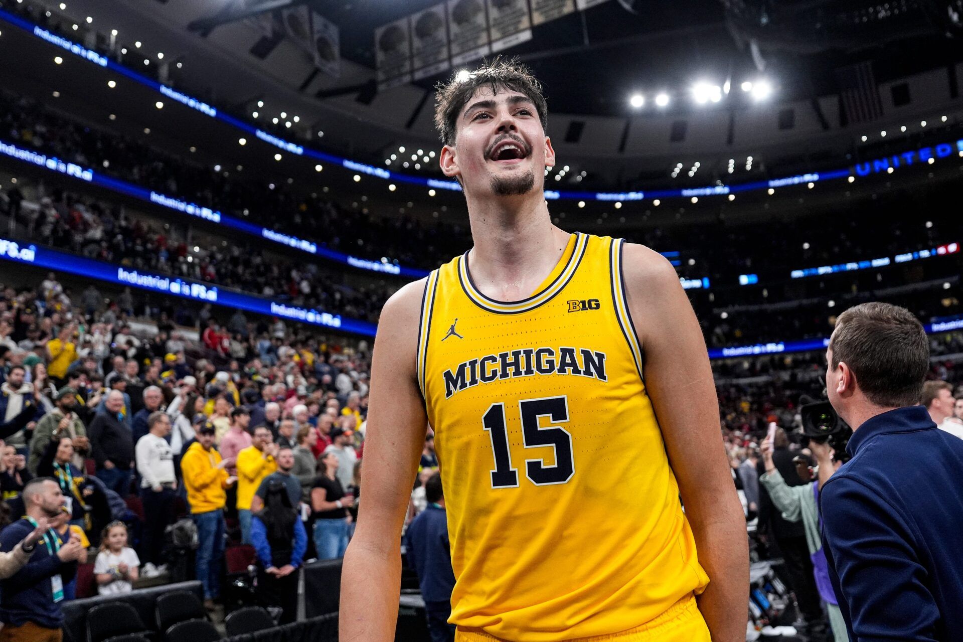 Lakers Eye Michigan’s Aday Mara in 2026 NBA Draft Amidst Ayton’s Inconsistency