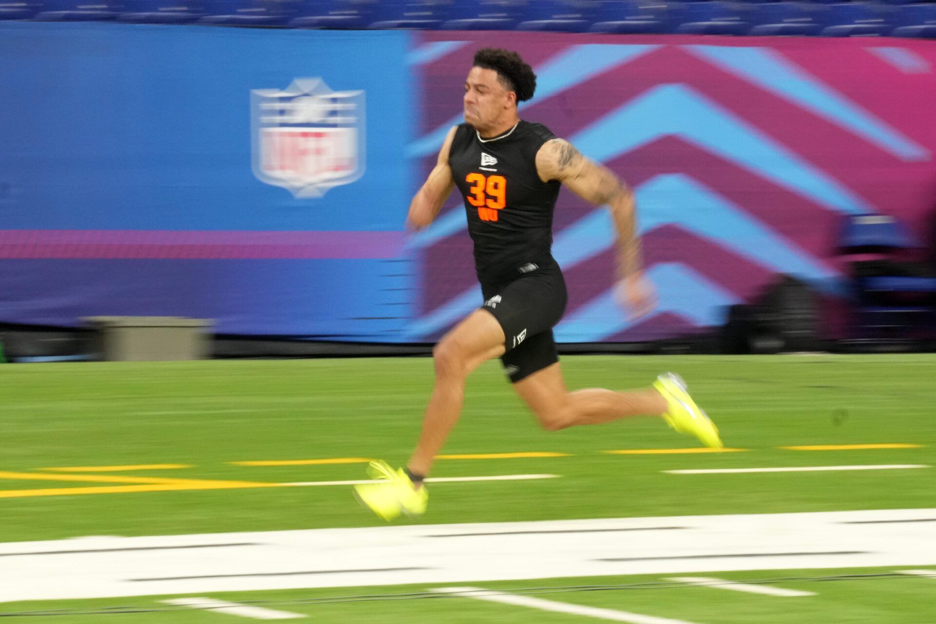Mississippi State wideout Brenen Thompson (WO39) runs in the 40-yard dash during the NFL Scouting Combine at Lucas Oil Stadium.