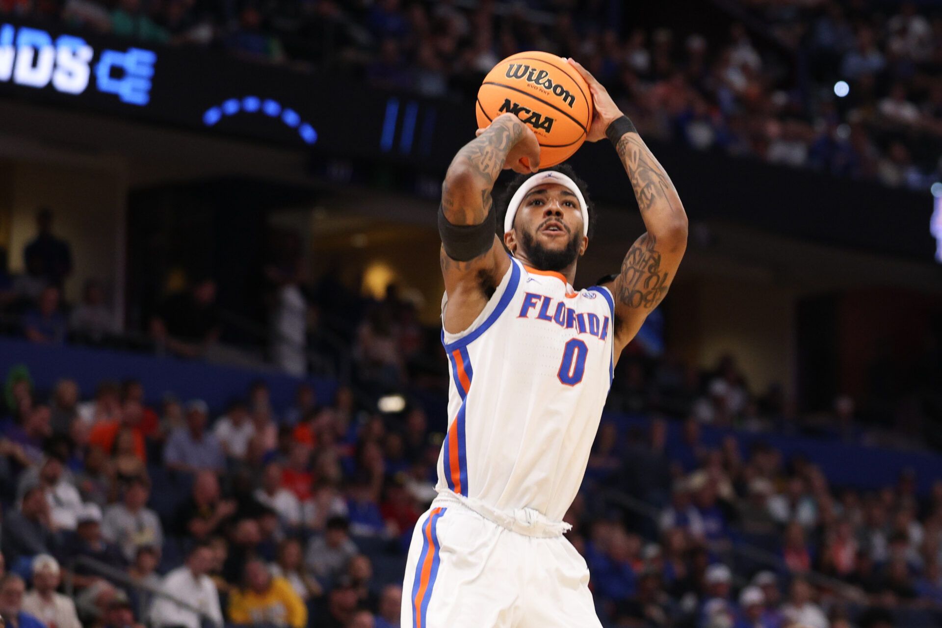 Florida Gators guard Boogie Fland (0) shoots the ball in the first half against the Prairie View A&M Panthers during a first round game of the men's 2026 NCAA Tournament at Benchmark International Arena.