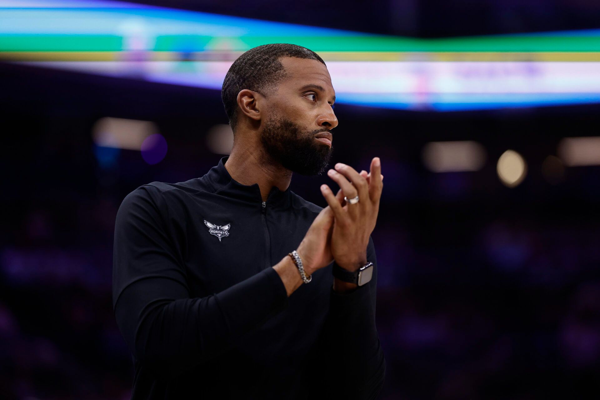 Charlotte Hornets head coach Charles Lee on the sideline during the first quarter against the Sacramento Kings at Golden 1 Center.