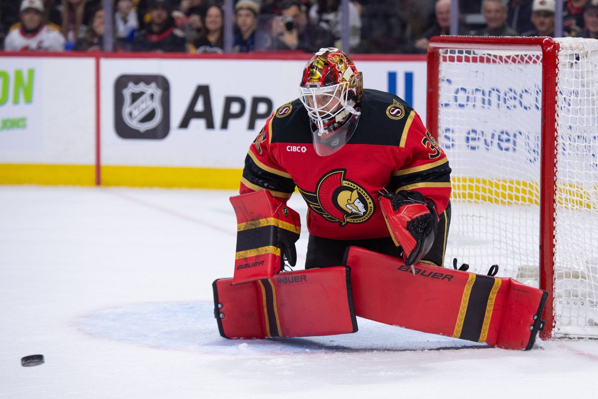 Ottawa Senators goalie Linus Ullmark (35) is forced to make a save without his blocker in the second period against the Pittsburgh Penguins at the Canadian Tire Centre.