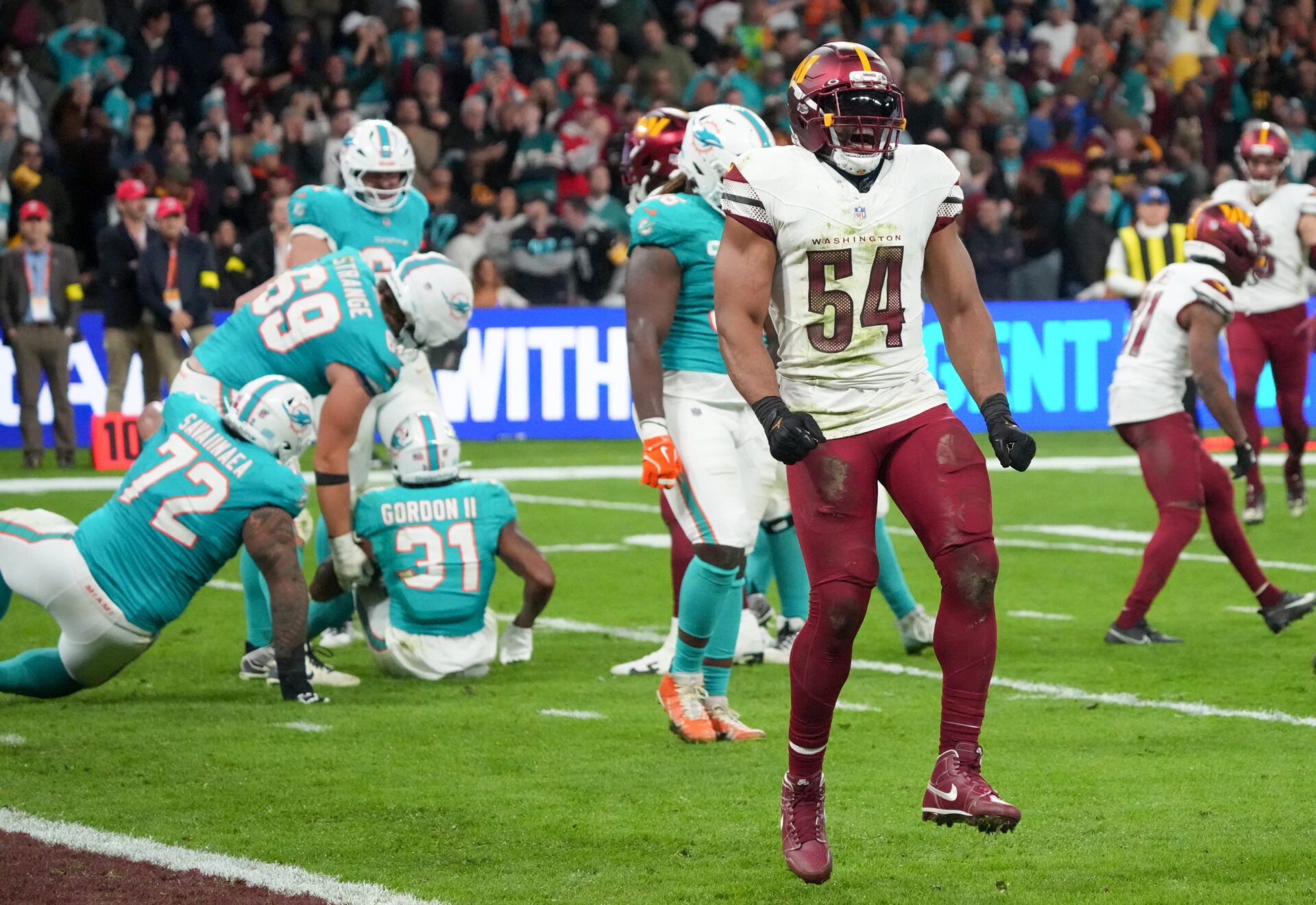 Bobby Wagner Eyed as Potential Buccaneers Free Agent Target Following Lavonte David’s Retirement