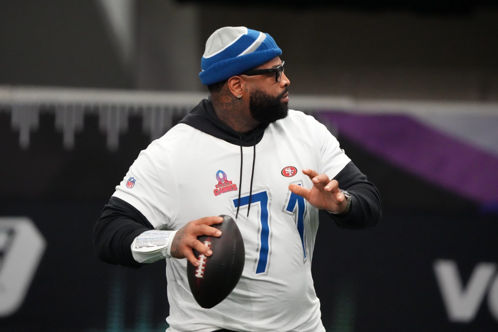 49ers, Trent Williams Contract Talks Heat Up: A Potential Resolution Emerges