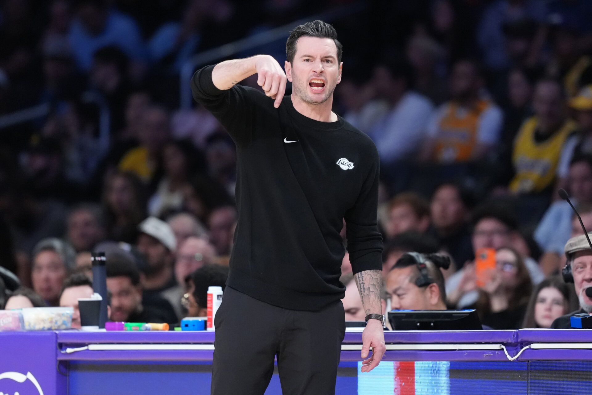 Los Angeles Lakers head coach JJ Redick reacts during the game against the Indiana Pacers at Crypto.com Arena.