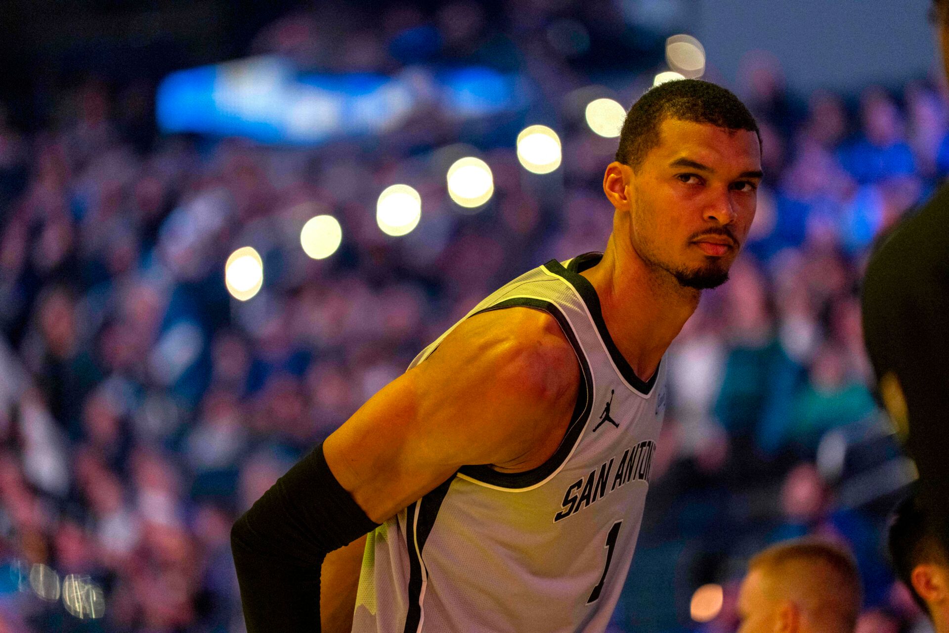 Nikola Jokic Declares Victor Wembanyama ‘Most Unique Player Ever,’ Igniting MVP Debate