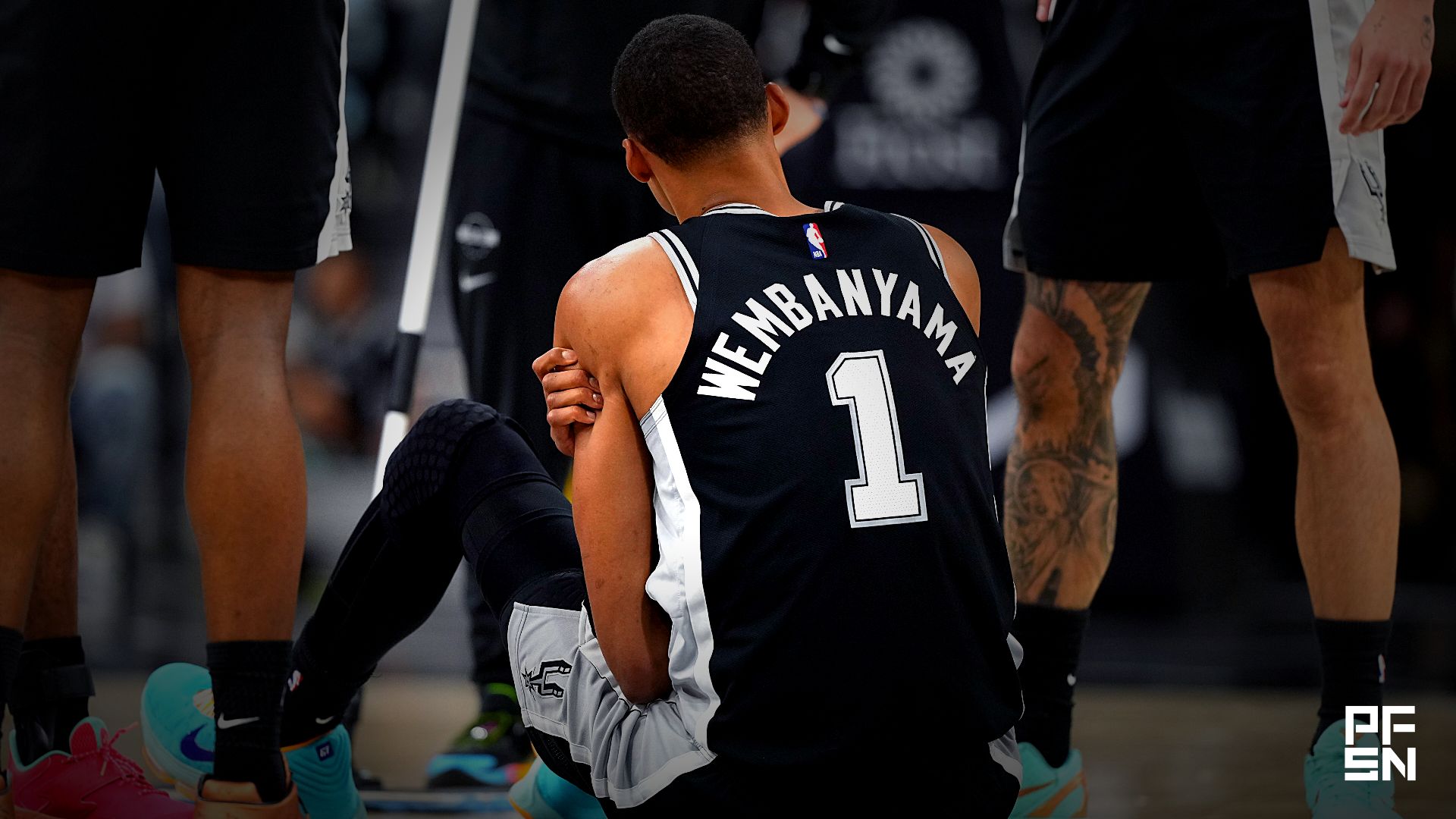 ‘Prayers Up’ – NBA World Reacts as Victor Wembanyama Suffers Injury Scare Ahead of Playoffs