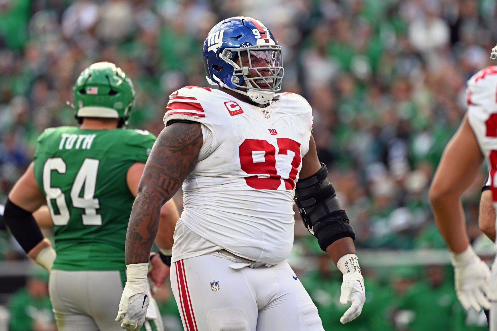 New York Giants defensive tackle Dexter Lawrence (97) against the Philadelphia Eagles at Lincoln Financial Field.