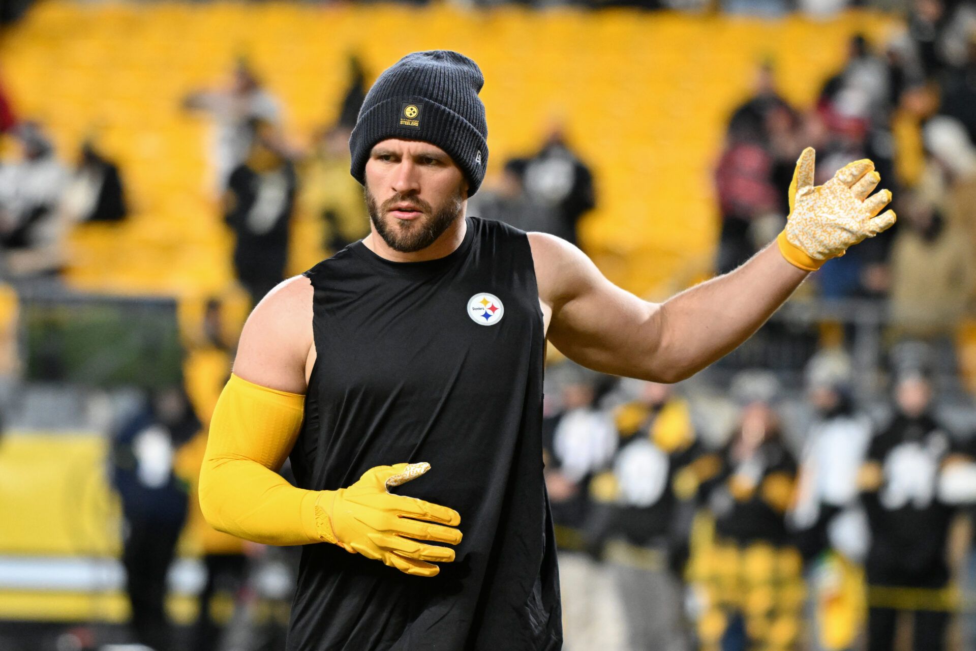Pittsburgh Steelers linebacker T.J. Watt (90) warms up for an AFC Wild Card Round game against the Houston Texans at Acrisure Stadium.