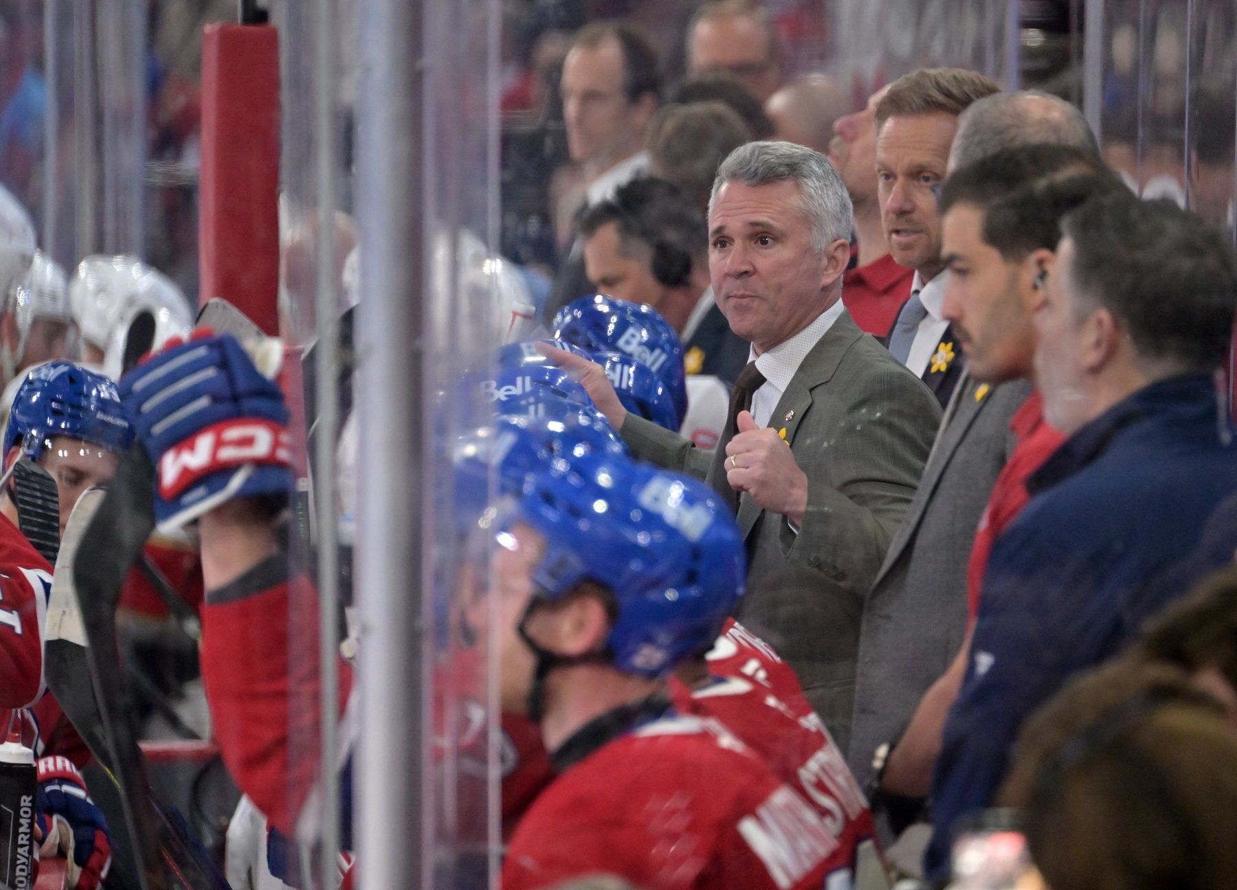 Montreal Canadiens head coach Martin St-Louis talks to players during a time out during the third period of the game against the Florida Panthers at the Bell Centre.