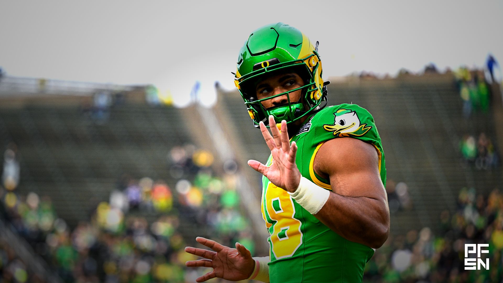 Oregon Ducks tight end Kenyon Sadiq (18) looks on before the game against the James Madison Dukes at Autzen Stadium.