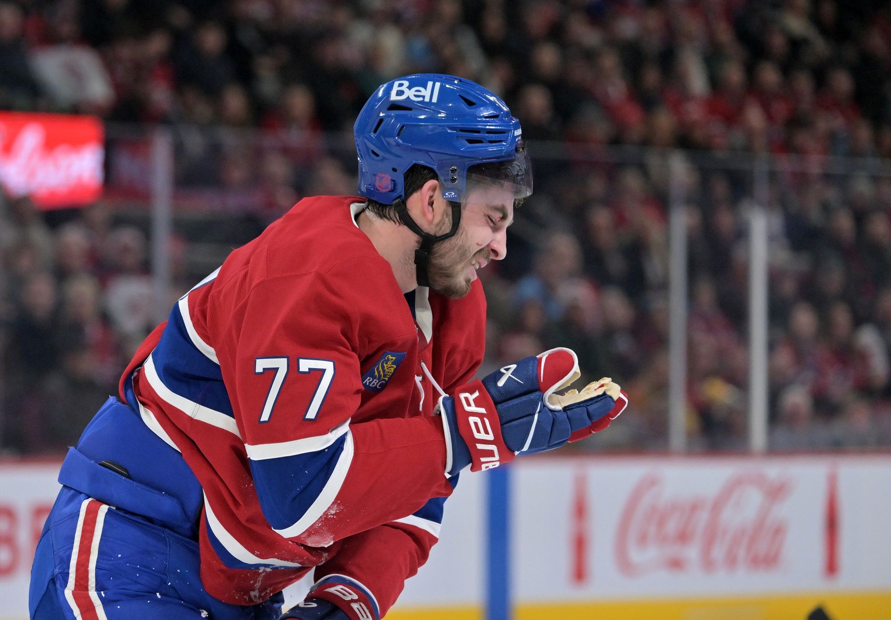 Montreal Canadiens forward Kirby Dach (77) heads to the dressing room after getting injured during the first period of the game against the Florida Panthers at the Bell Centre.