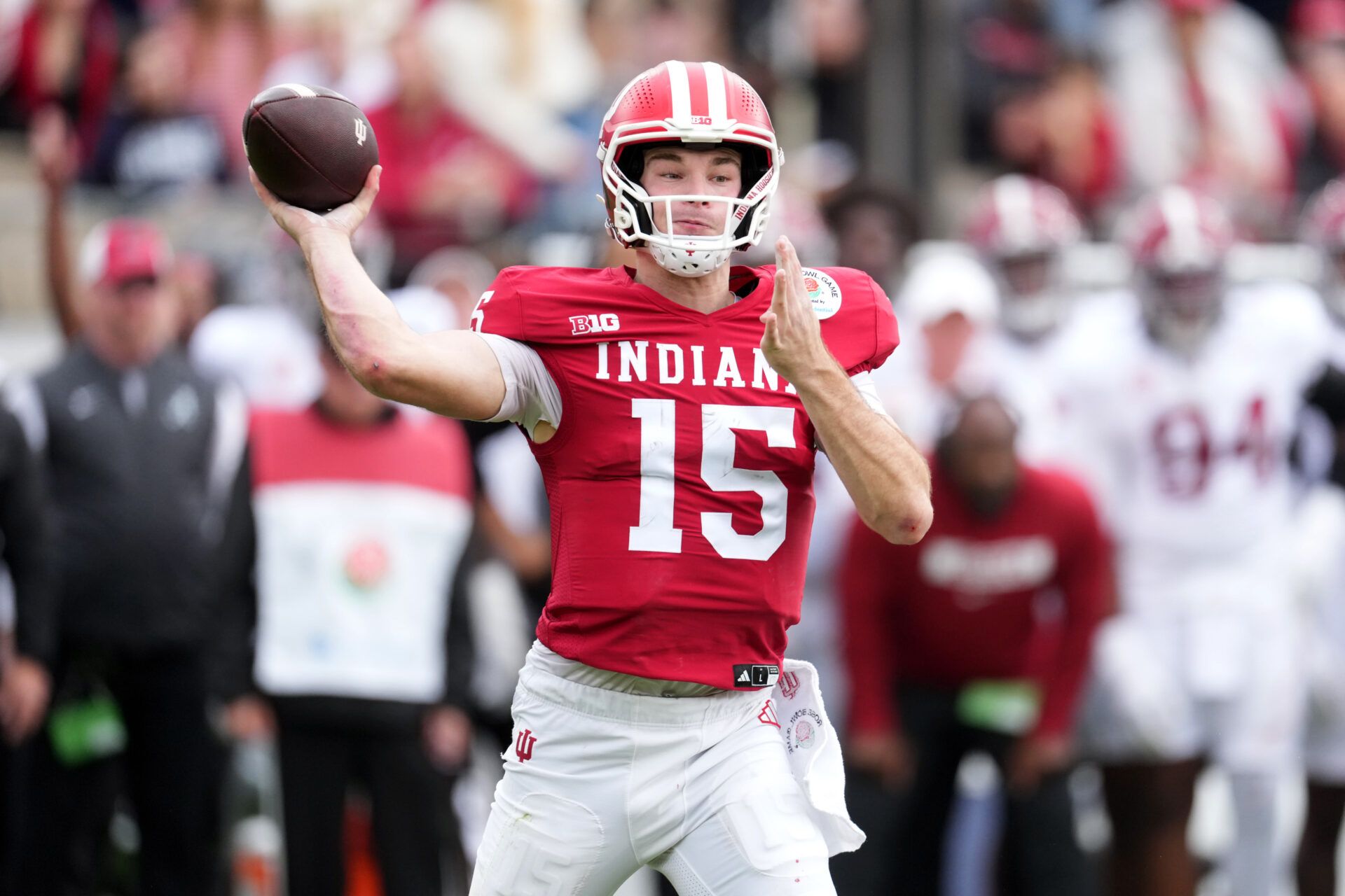 Indiana Hoosiers quarterback Fernando Mendoza (15) passes against the Alabama Crimson Tide in the first half of the 2026 Rose Bowl and quarterfinal game of the College Football Playoff at Rose Bowl Stadium.