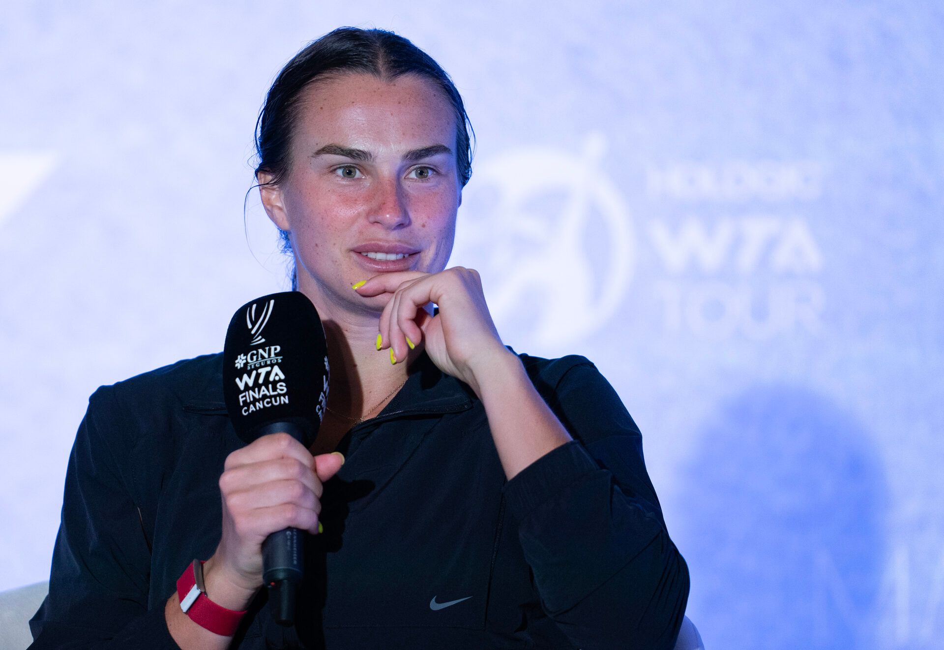 Aryna Sabalenka (BLR) in her press conference after her match against Iga Swiatek (POL) on day eight of the GNP Saguaros WTA Finals Cancun.